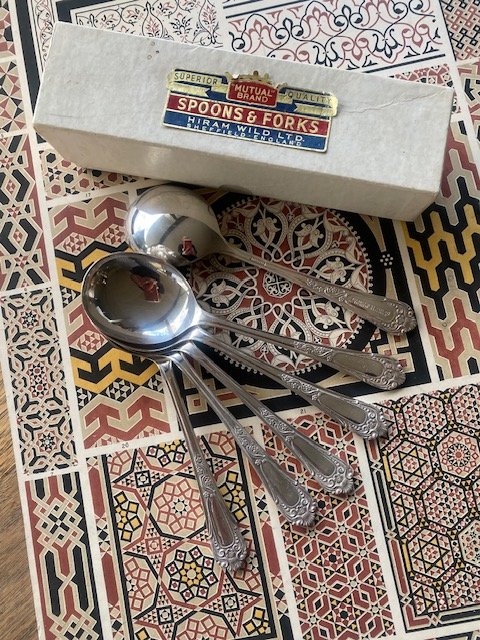 BoxedSet6SoupSpns3.jpg