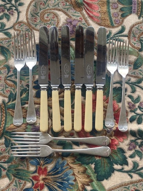 BoneDinnerKnivesForks1.jpg