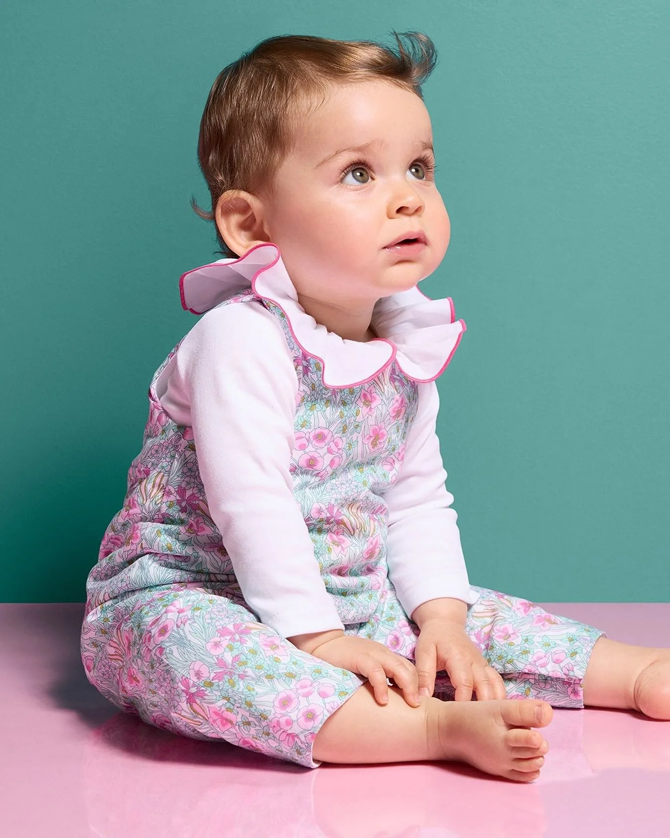 A print with a story. A gift to be remembered. ✨ Soft to the touch and finished with heirloom details, this piece is made to celebrate your little one’s very
first Diwali in timeless style. Whether gifted or kept as a keepsake, this treasure