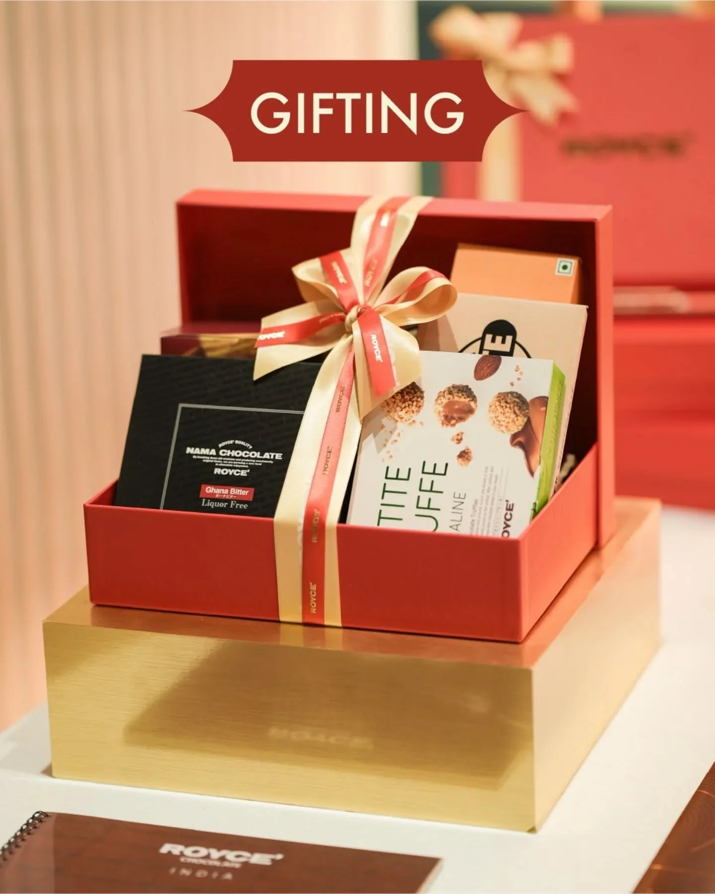 For intimate gatherings or big celebrations — we've got exquisite gifts  that take care of your last-minute plans.
[ROYCE’ Chocolate, Speciality Chocolate, Premium Chocolate, Gifting, Festive Gift Collection, Gift Boxes, Diwali