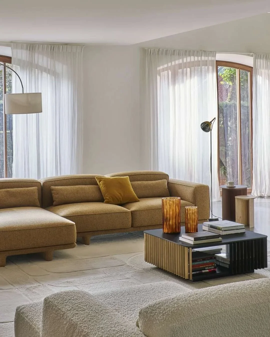 @sebastianherkner's Noka moves between intimacy and connection - shaping quiet corners for reflection and open forms for shared presence. Rooted in the balance of Japanese homes, it invites comfort, pause, and togetherness.

#LuxuryFurniture #Sofa #I