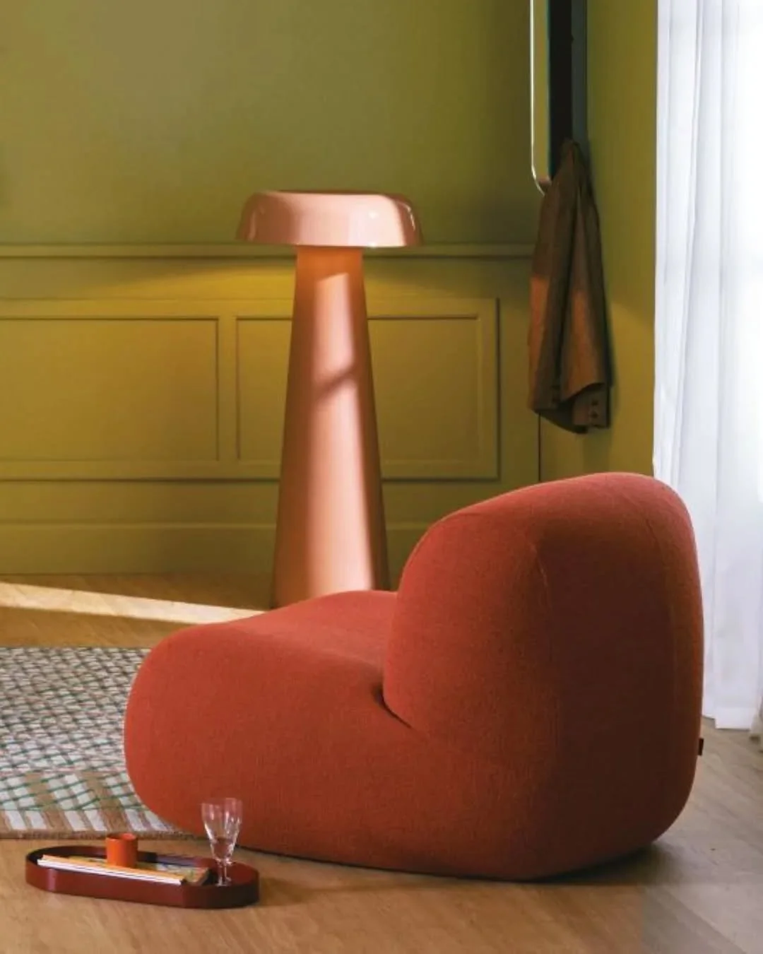 Fascinated by a sponge 🧽 It sounds like an unlikely start for a design icon, but in 1969, it inspired Gaetano Pesce to create furniture that always springs back to its shape. Today, @yabupushelberg have reimagined this concept with the Pukka collect