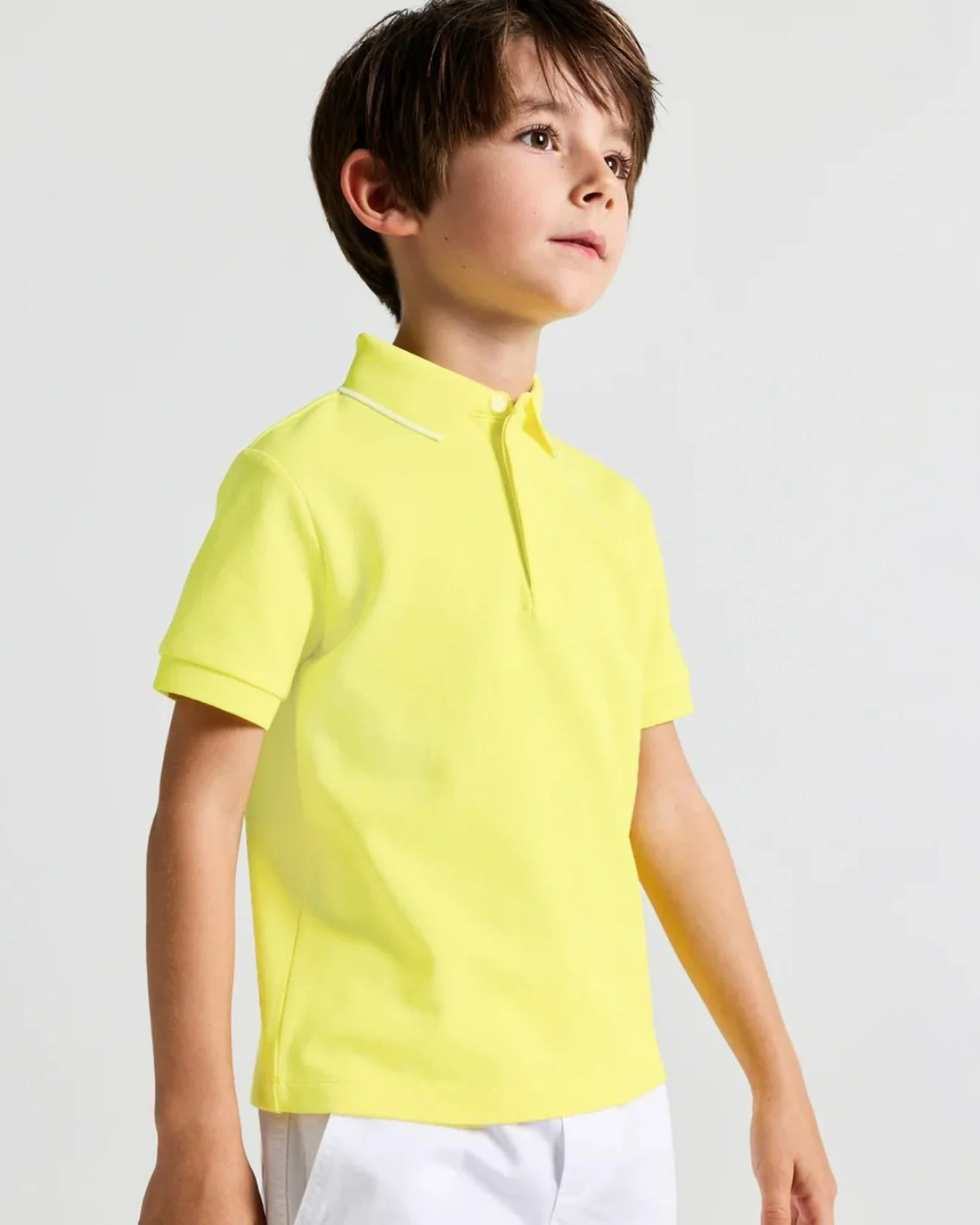 A pop of sunshine ☀️​
Bright, effortless, and easy to wear, this yellow polo shirt brings a fresh touch to everyday dressing.​

Available in stores and online. ​