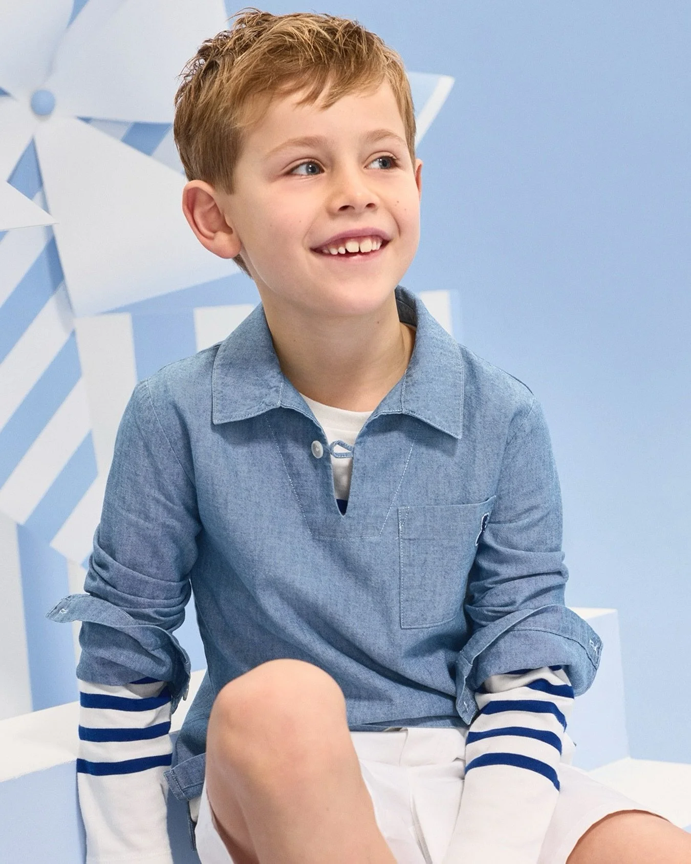 Nautical charm meets easy summer comfort.​

Crafted in lightweight chambray with a relaxed silhouette, this sailor shirt is made for sunny strolls and family afternoons.​

Available in store and online.