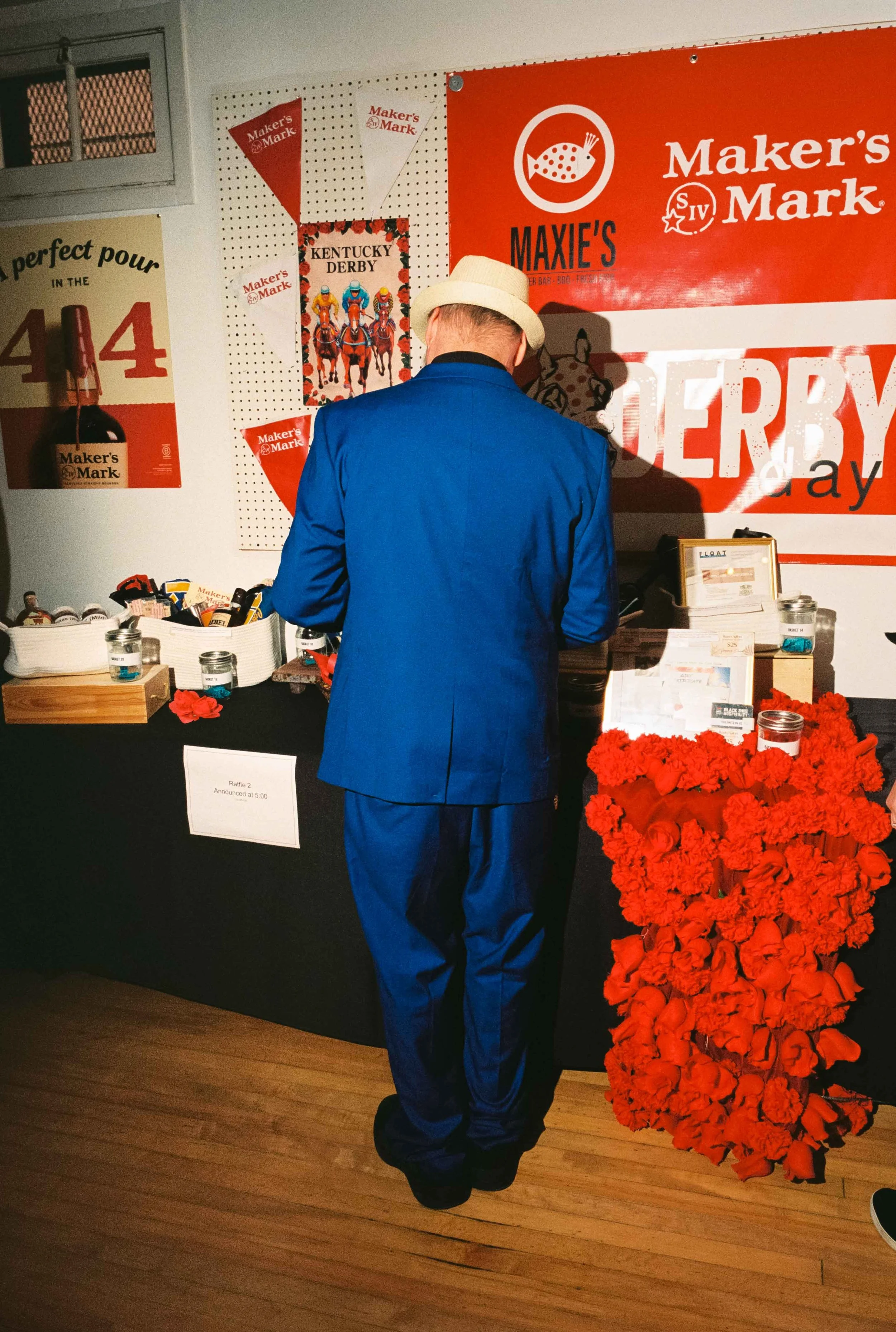 kentucky-derby-outfits-on-film-56.jpg