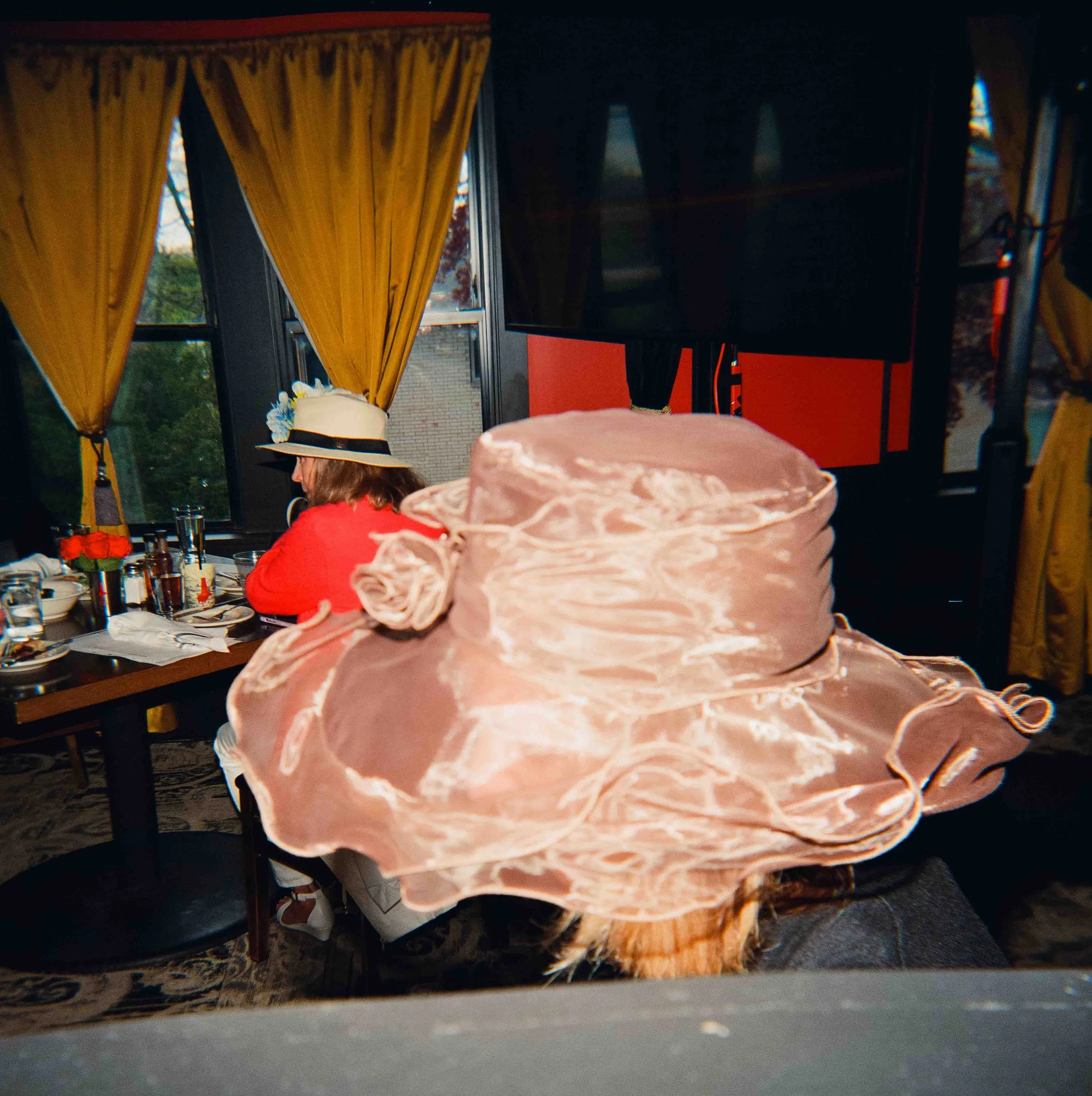 kentucky-derby-outfits-on-film-101.jpg