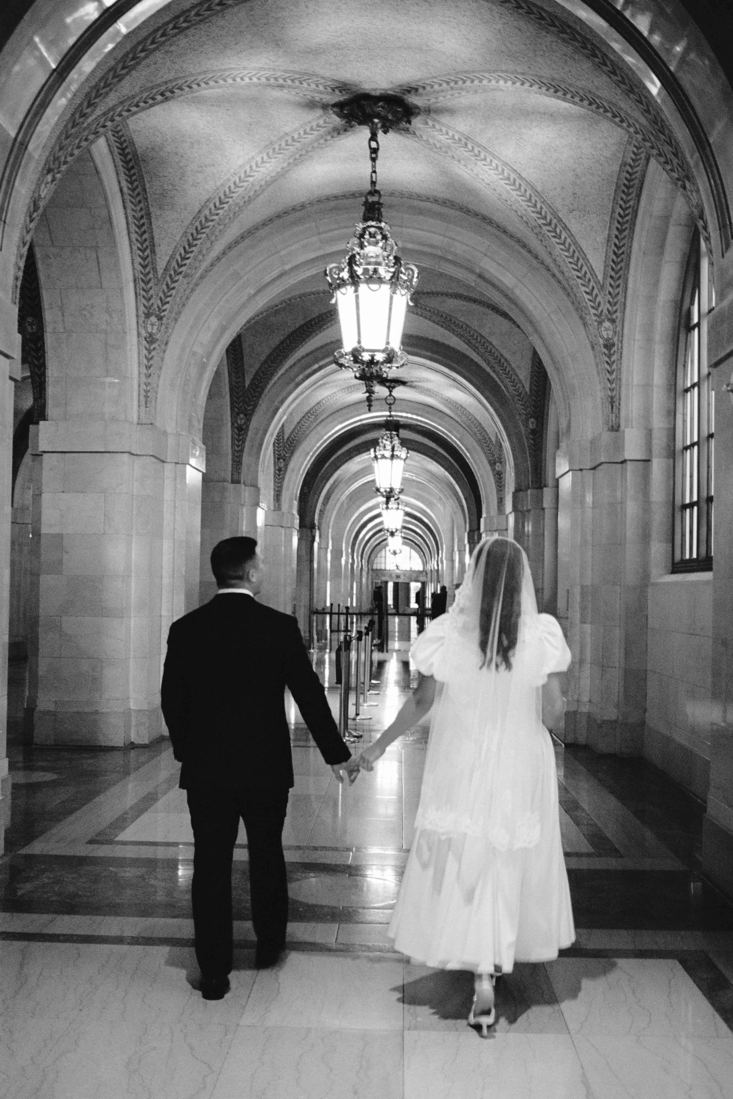 Chicago city hall couple candid