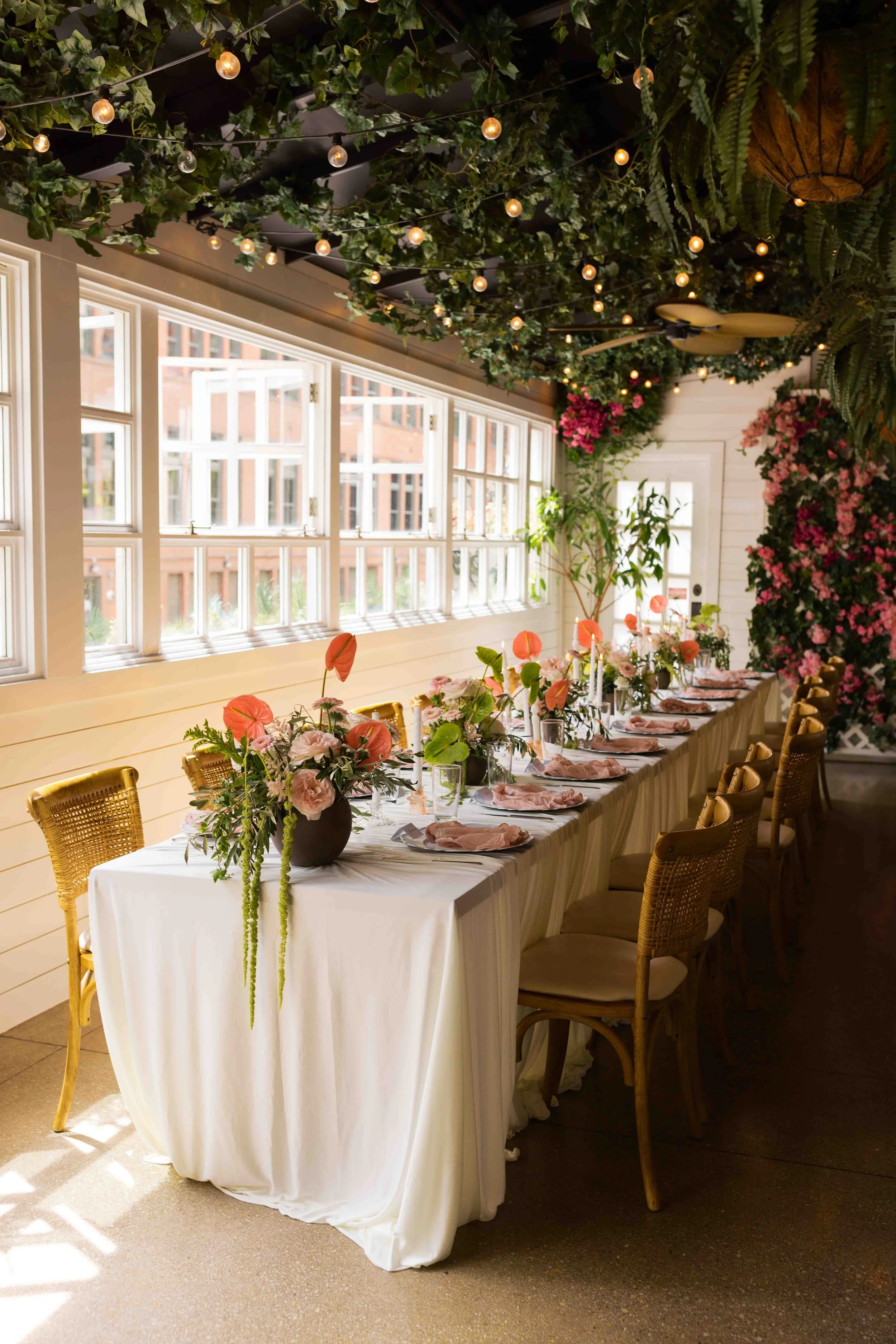 Light and airy wedding tablescape at Nonnina's in Chicago