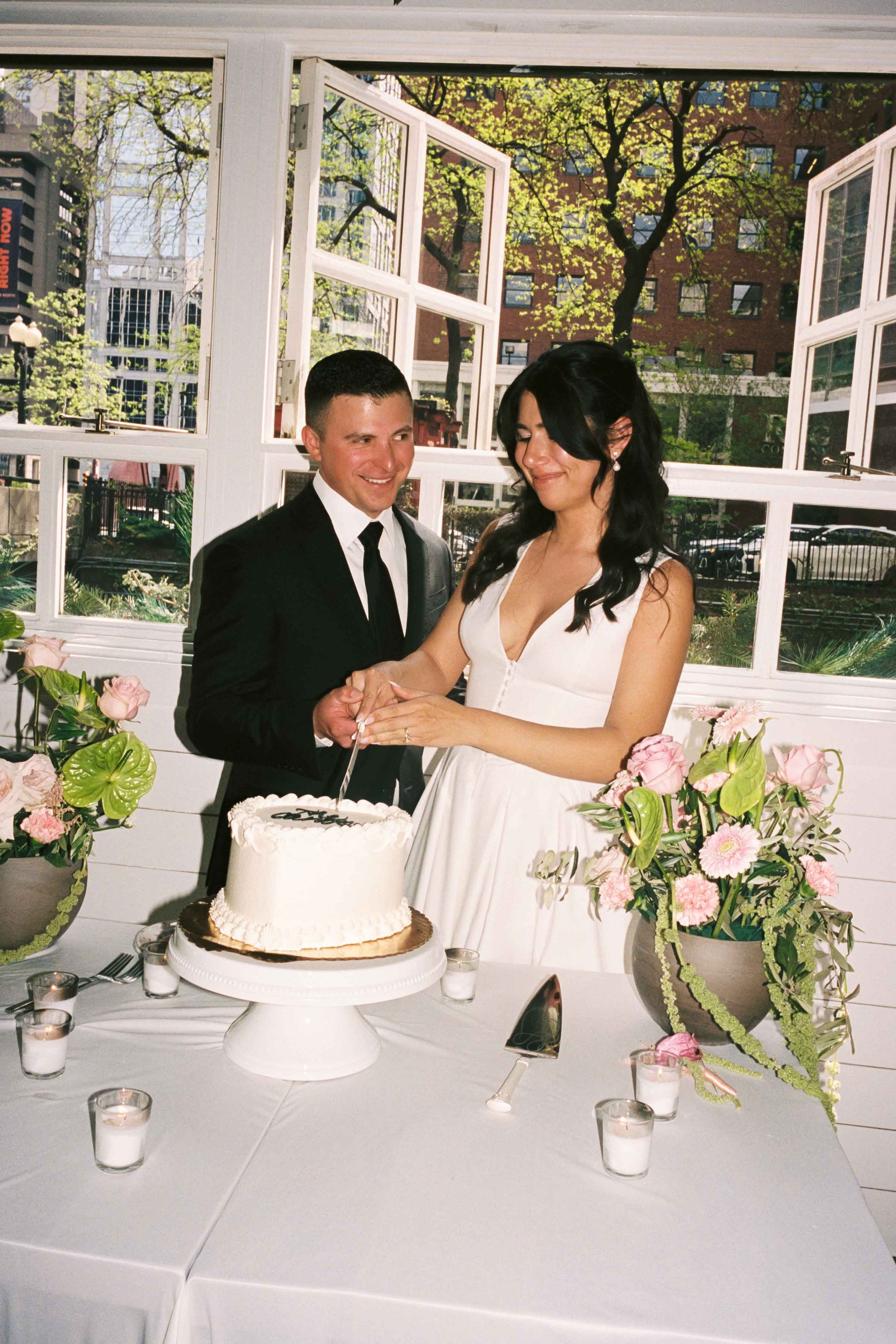 Couples Cake Cutting at Nonnina's in Chicago on film