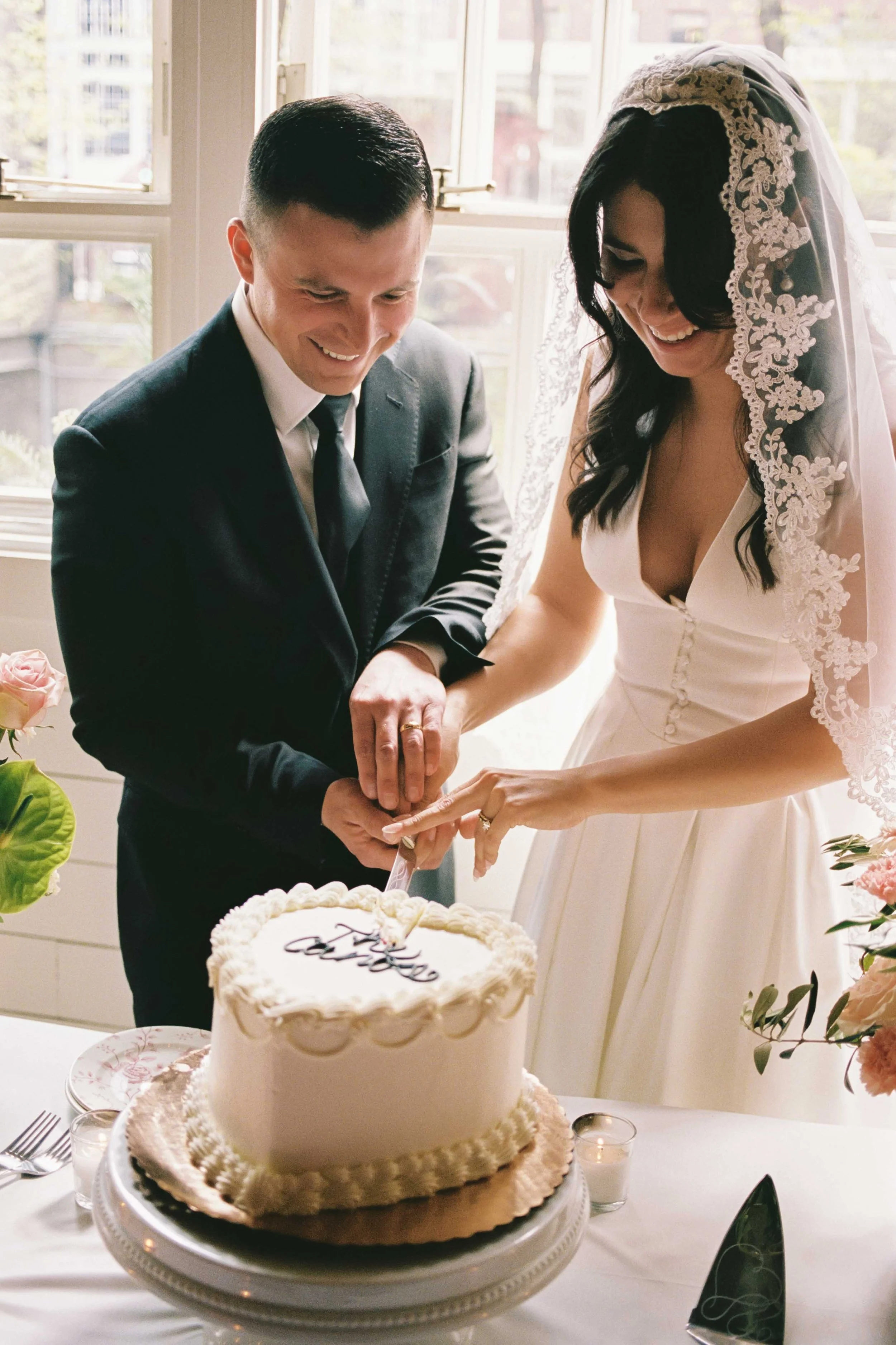 Couples Cake Cutting at Nonnina's in Chicago on film