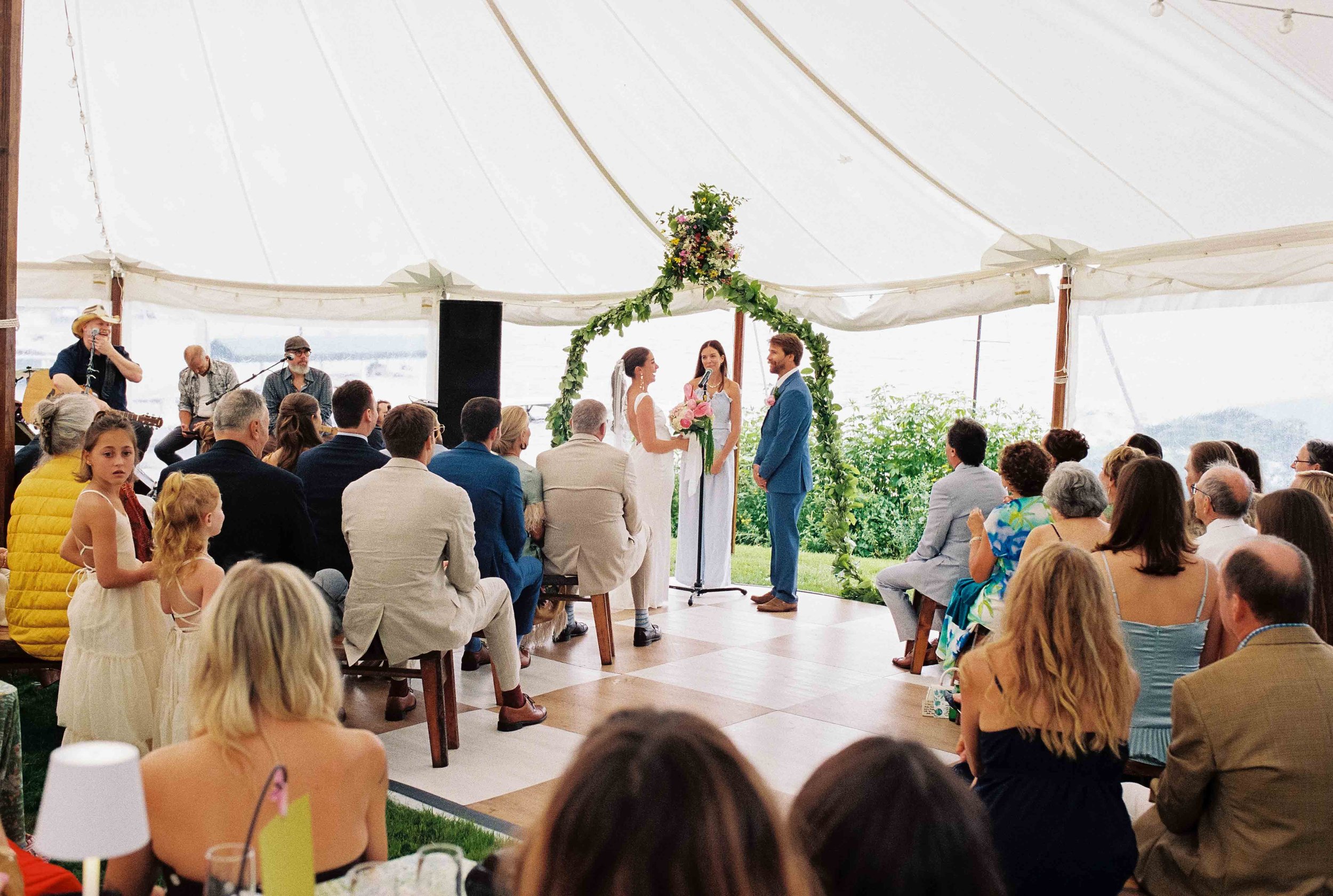 Wisconsin-Tent-Wedding-26.jpg