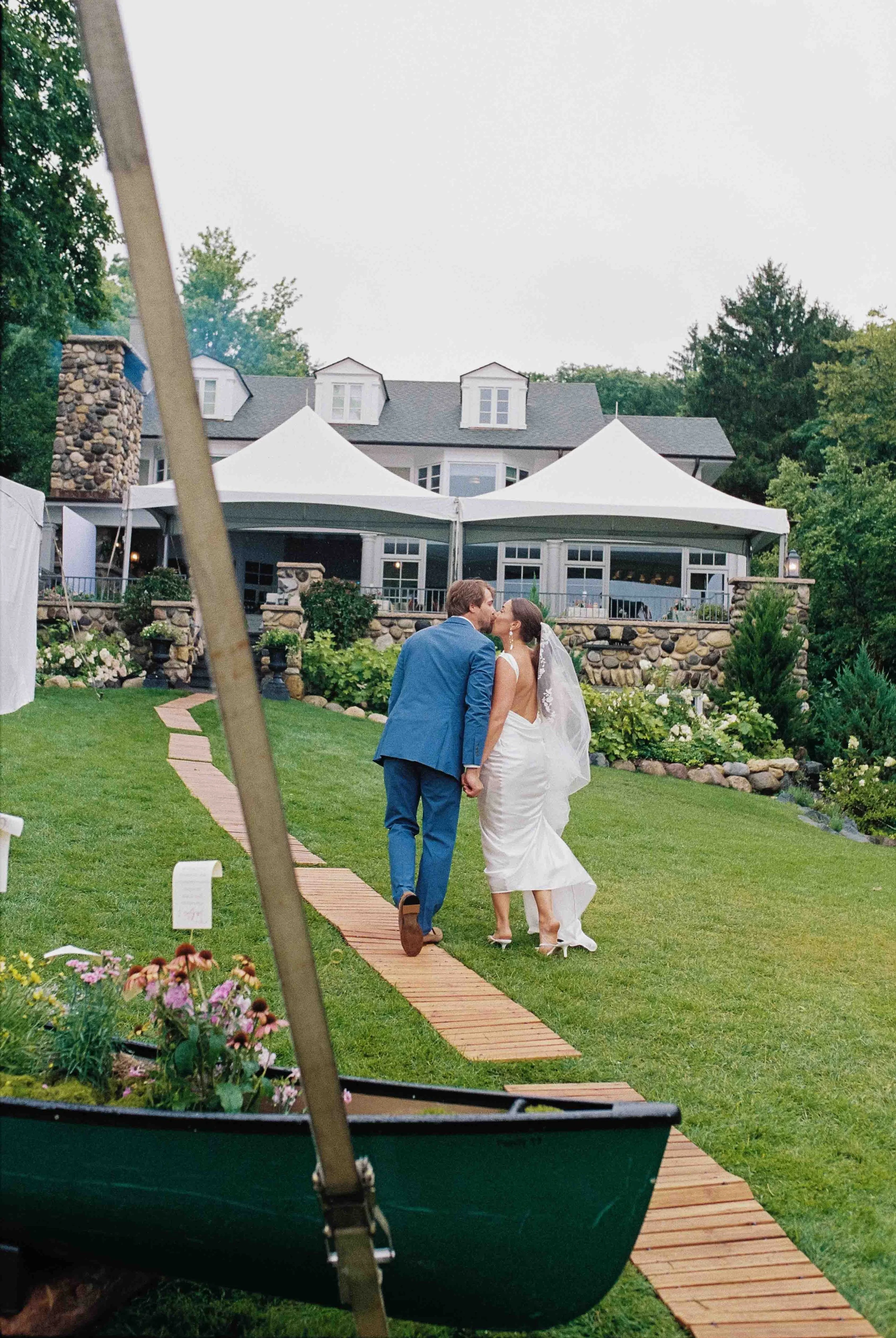 Wisconsin-Tent-Wedding-28.jpg