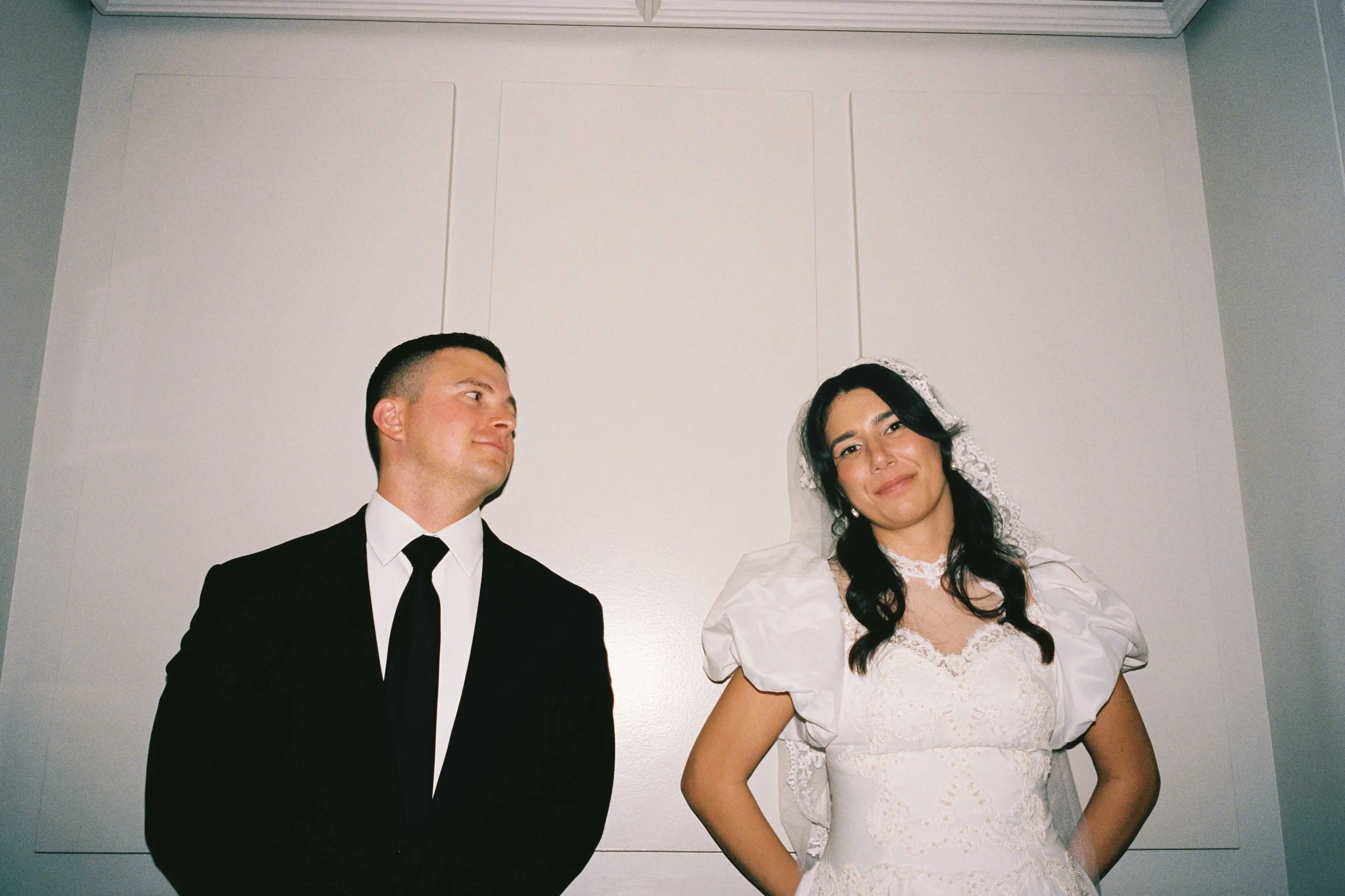 Couples photo at Chicago City Hall during their Elopement