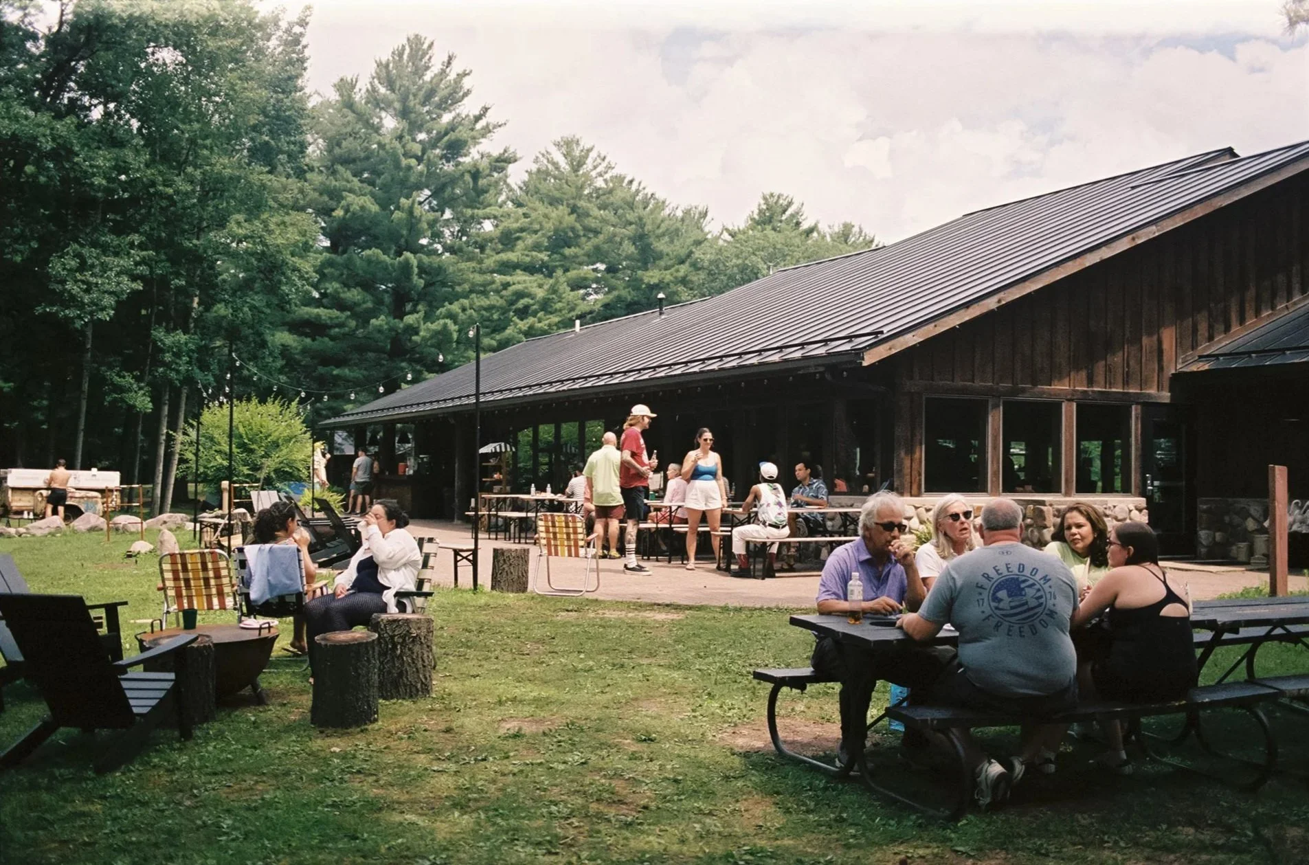 camp-elsewhere-wisconsin-wedding4.jpg