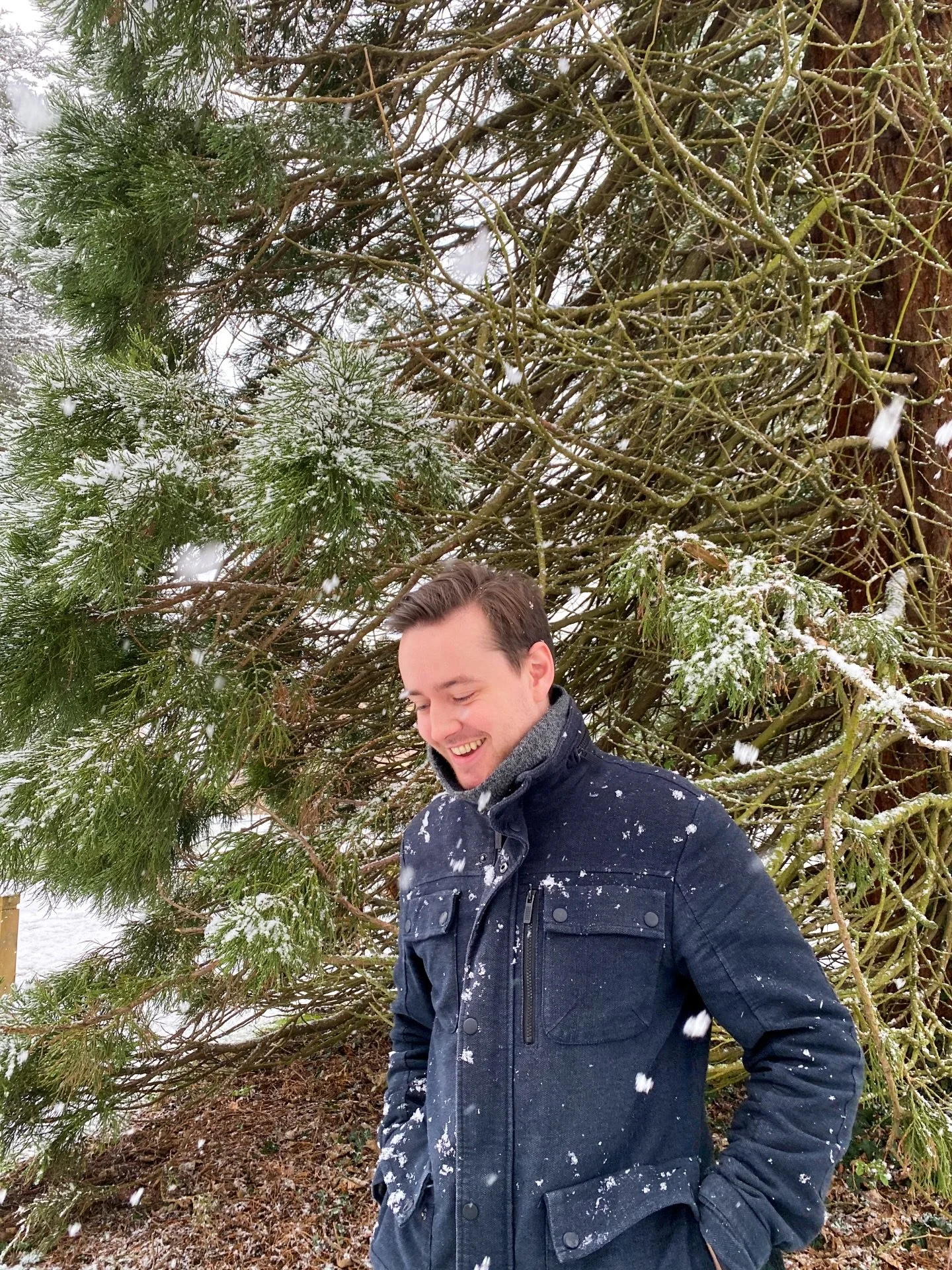 5 days &lsquo;til Christmas! 🎄 Those of you who know me know that I am a **huge** Christmas lover. So much so that I even released my own Christmas album PLUS 3 original festive songs which I penned ✨ So, if you fancy mixing up your holiday playlist