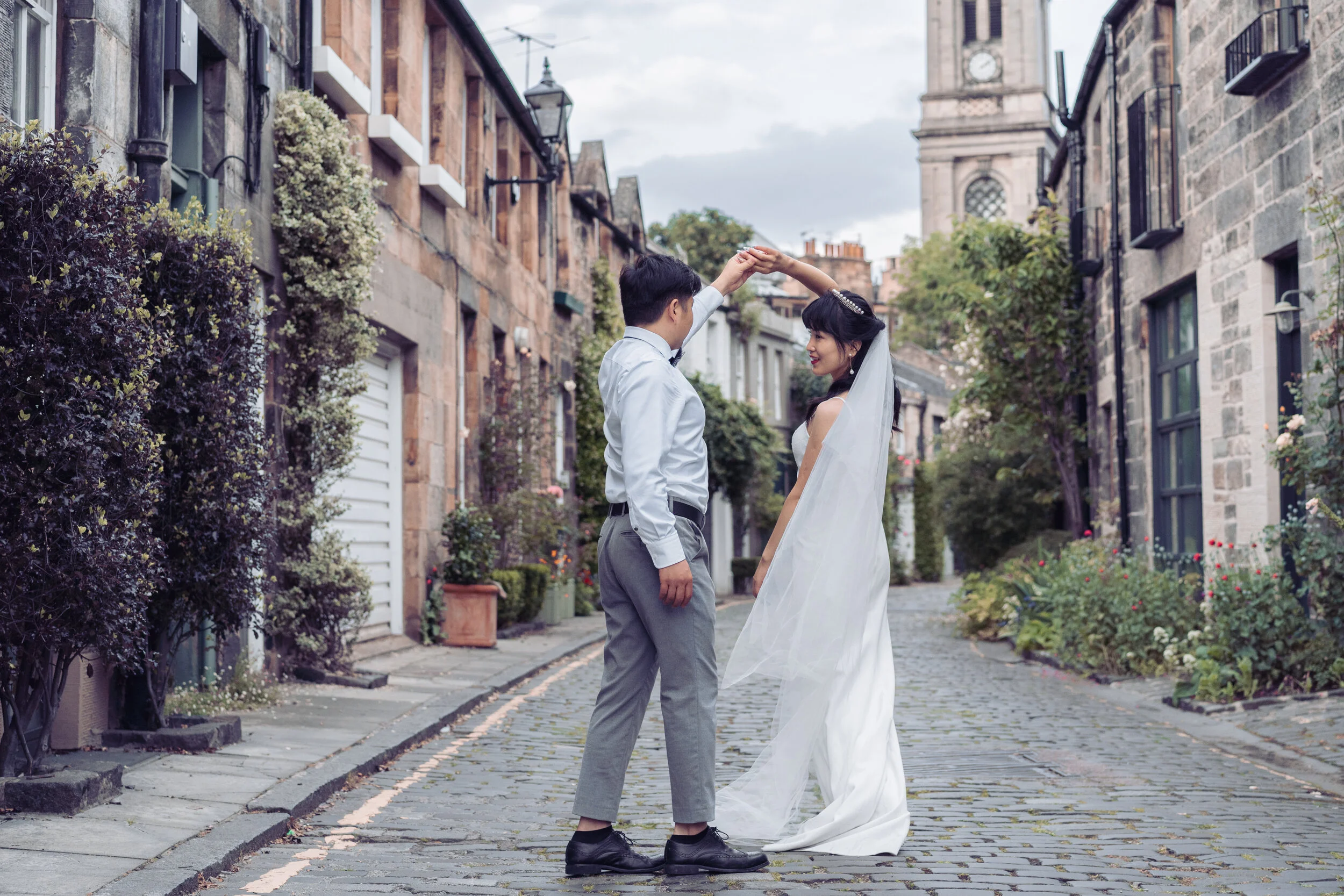 Engagement photoshoot in Circus Lane, Edinburgh