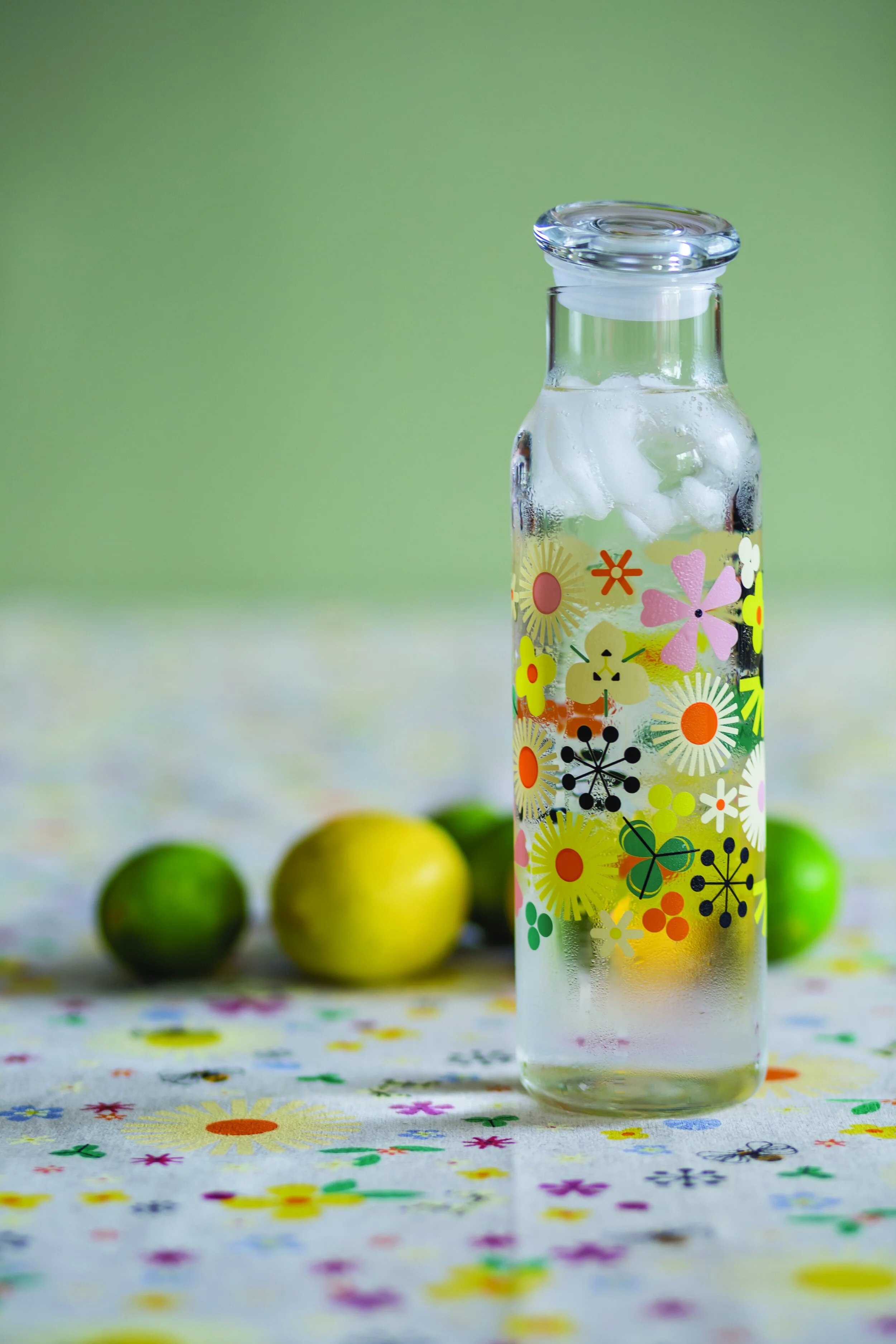 fishs-eddy-ch-pop-floral-bottle.jpg