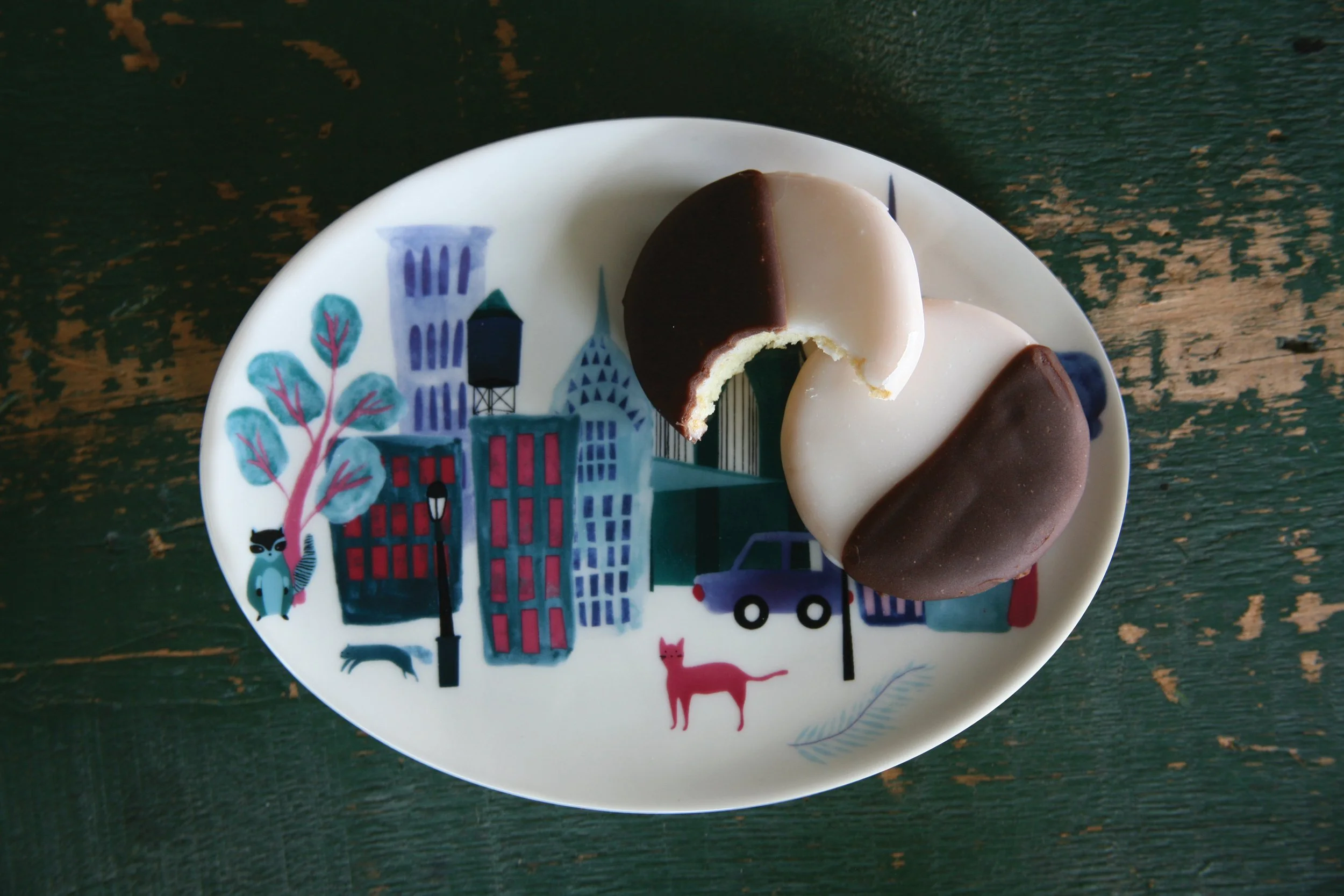 fishs-eddy-collage-city-tray.jpg