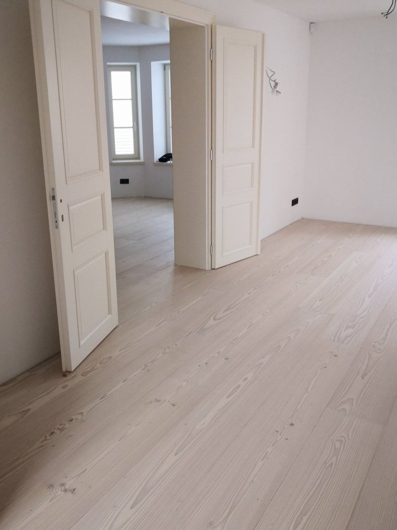 WOODlife+Flooring+300+mm+Douglas+Select-Natural+D-White+SK.jpg