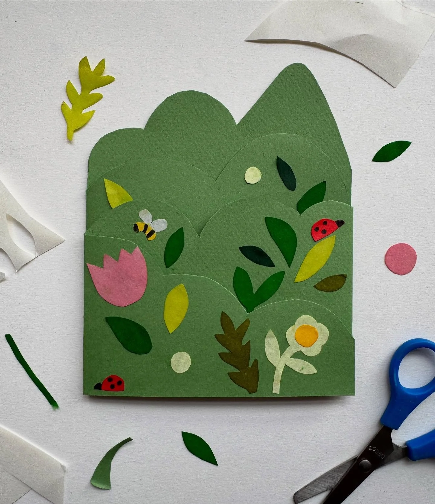 Can&rsquo;t wait to make concertina garden books this weekend @shelfeditions bookshop in Lincoln, the workshop is this Saturday from 2pm. Please do come along if you are local! The workshop is aimed at kids age 4 and up but everyone is welcome. Hopef