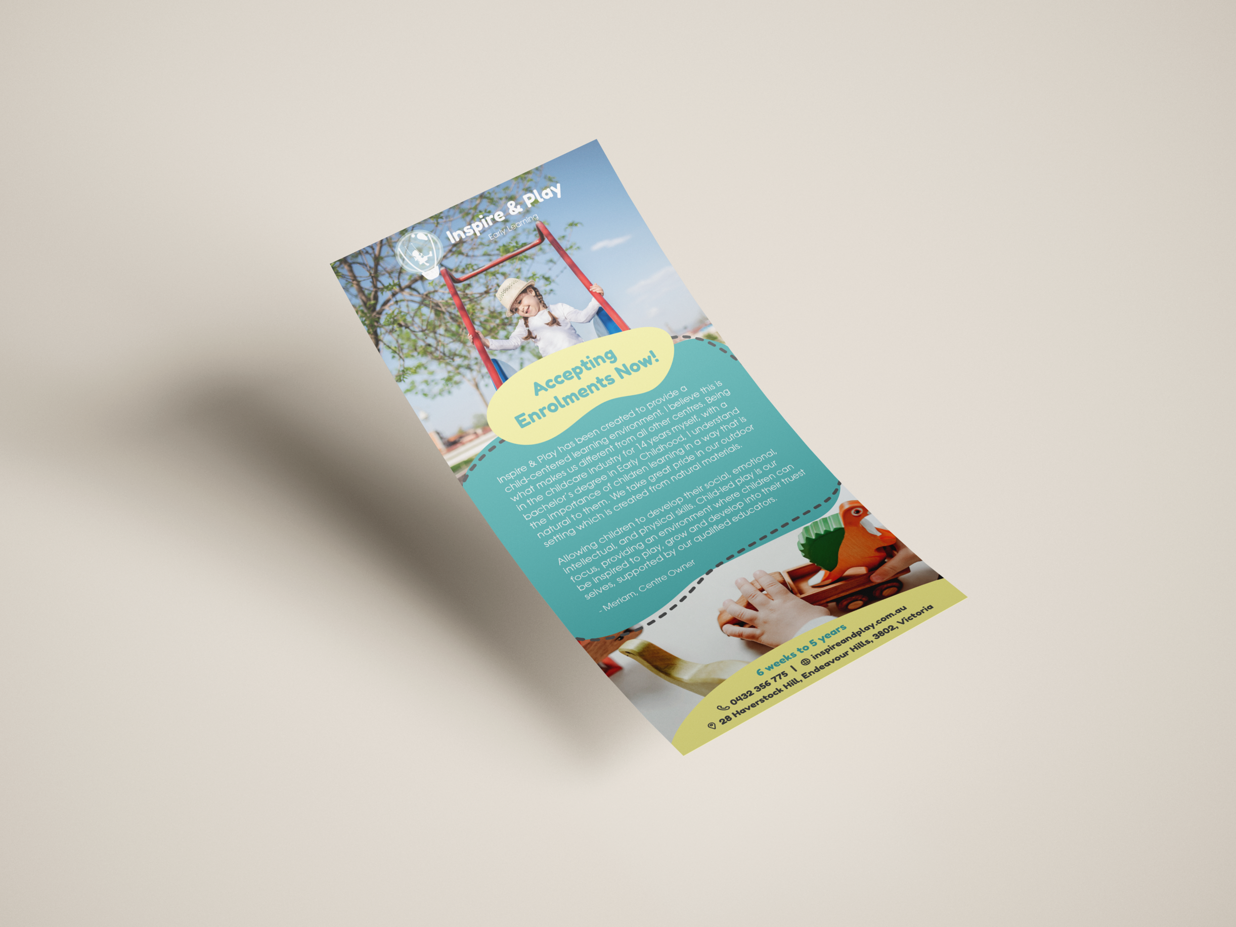 Flying_Leaflet_Mockup_1.png