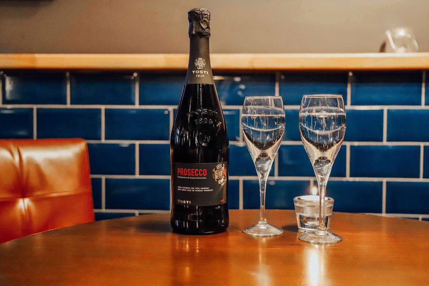 Happy Friday 🍾

Join Us for a refreshing reward, Grab a bottle of Prosecco for just &pound;18 this Fizz Friday #huddersfield #fizzfriday