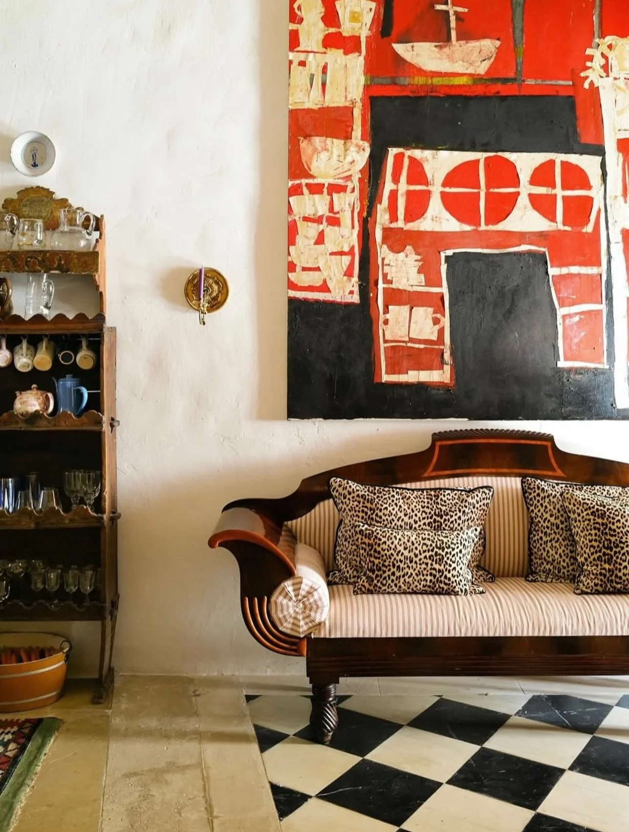 Townhouse in Mallorca by @heroldian.art artist @florencebh 

Shape, size, pattern, form, material inspiration