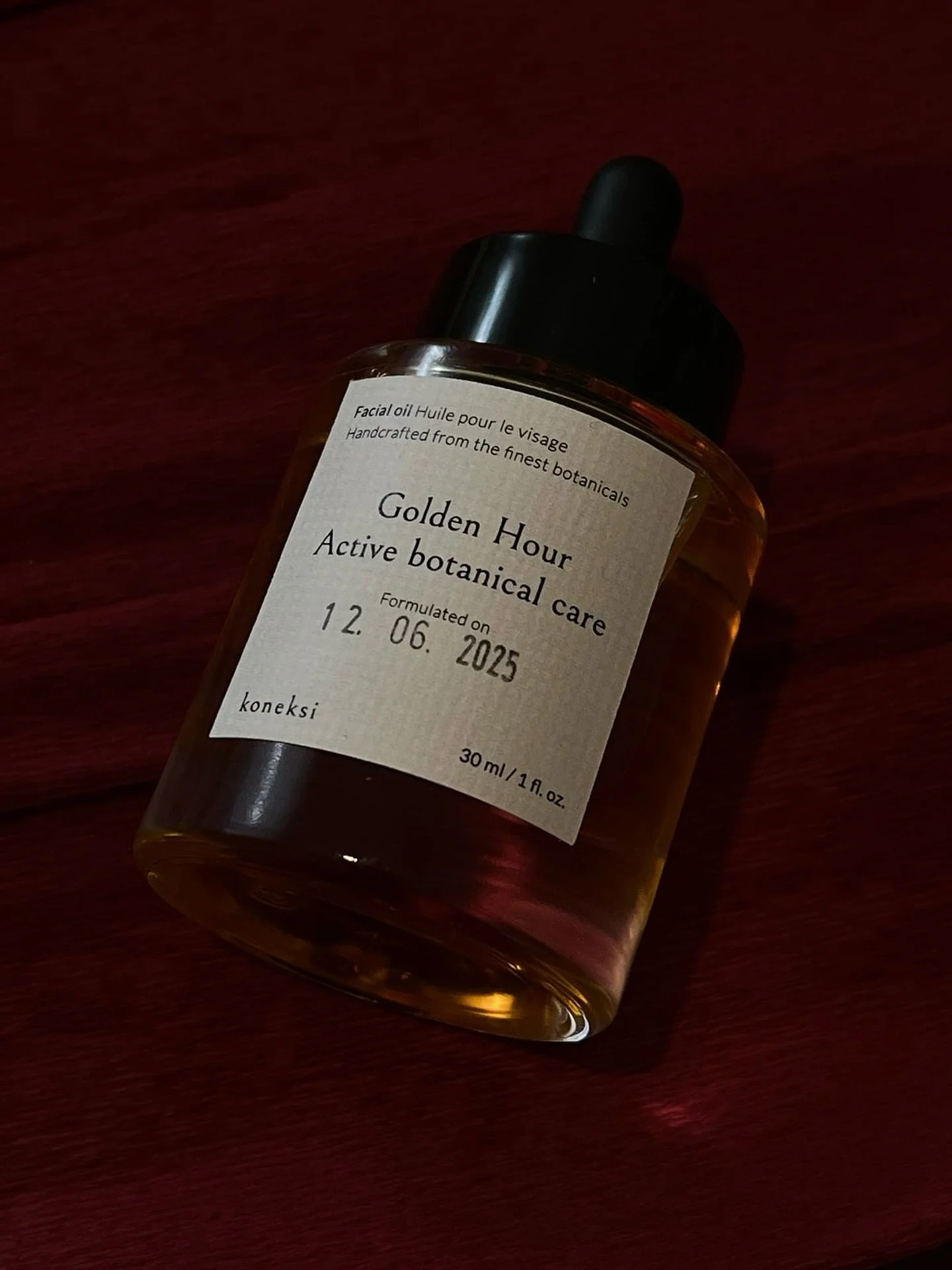 Golden Hour is an evening ritual for grounding and self-care, capturing the serene calm of unwinding from the day and easing into the night.

The inclusive scent-free formula is kind to sensitive skin, gentle on those with perfume allergies, and safe