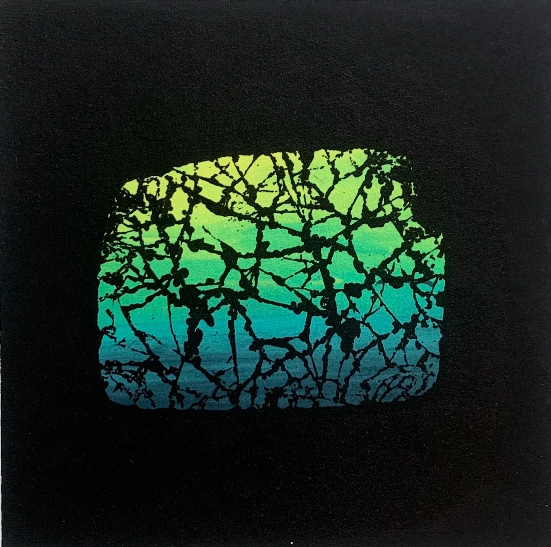 Shattered View (2021)
Screenprint on paper (varied edition, 29/30)
Image: 15 x 15 cm