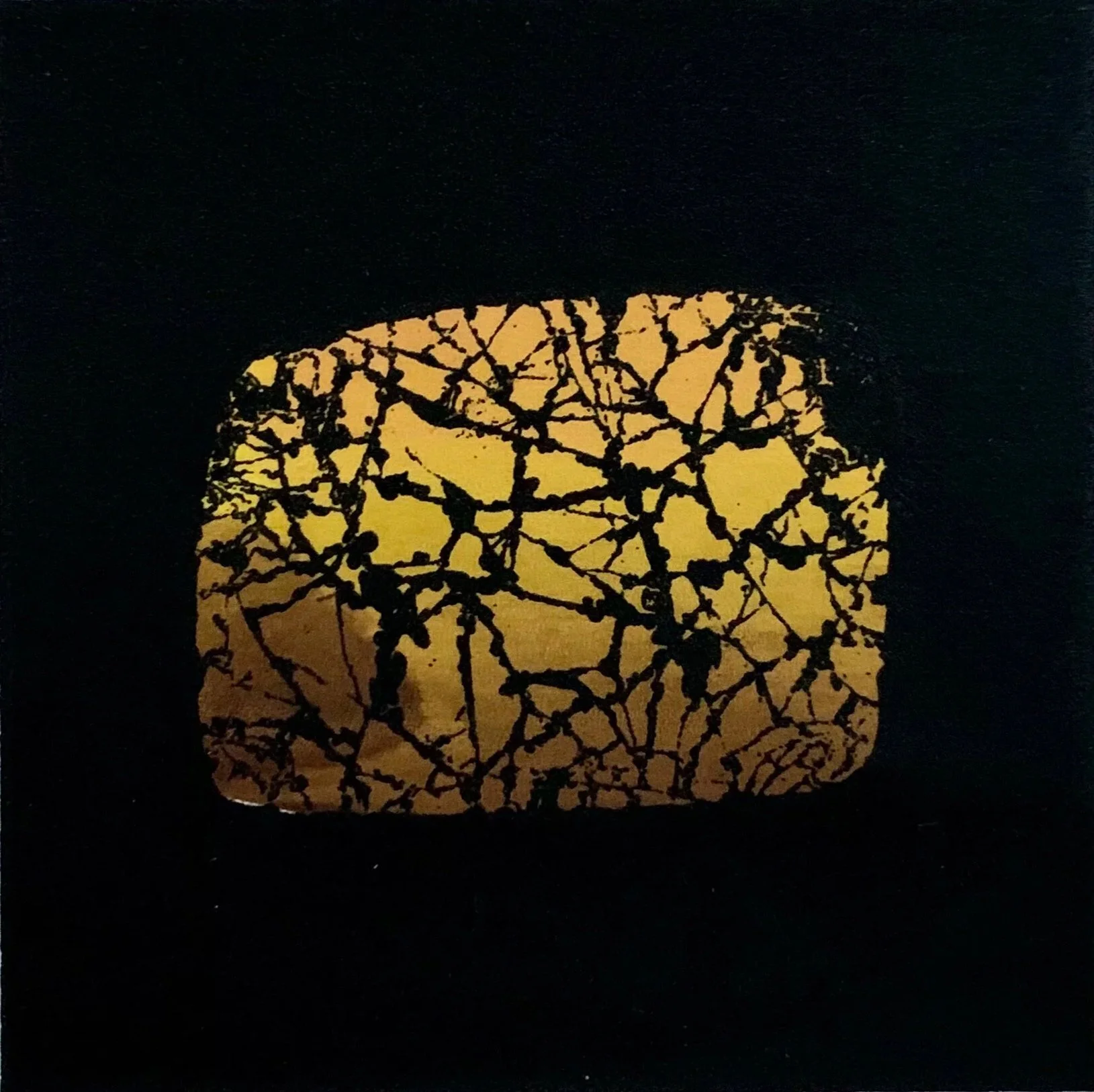 Shattered View (2021)
Screenprint on paper (varied edition, 1/30)
Image: 15 x 15 cm