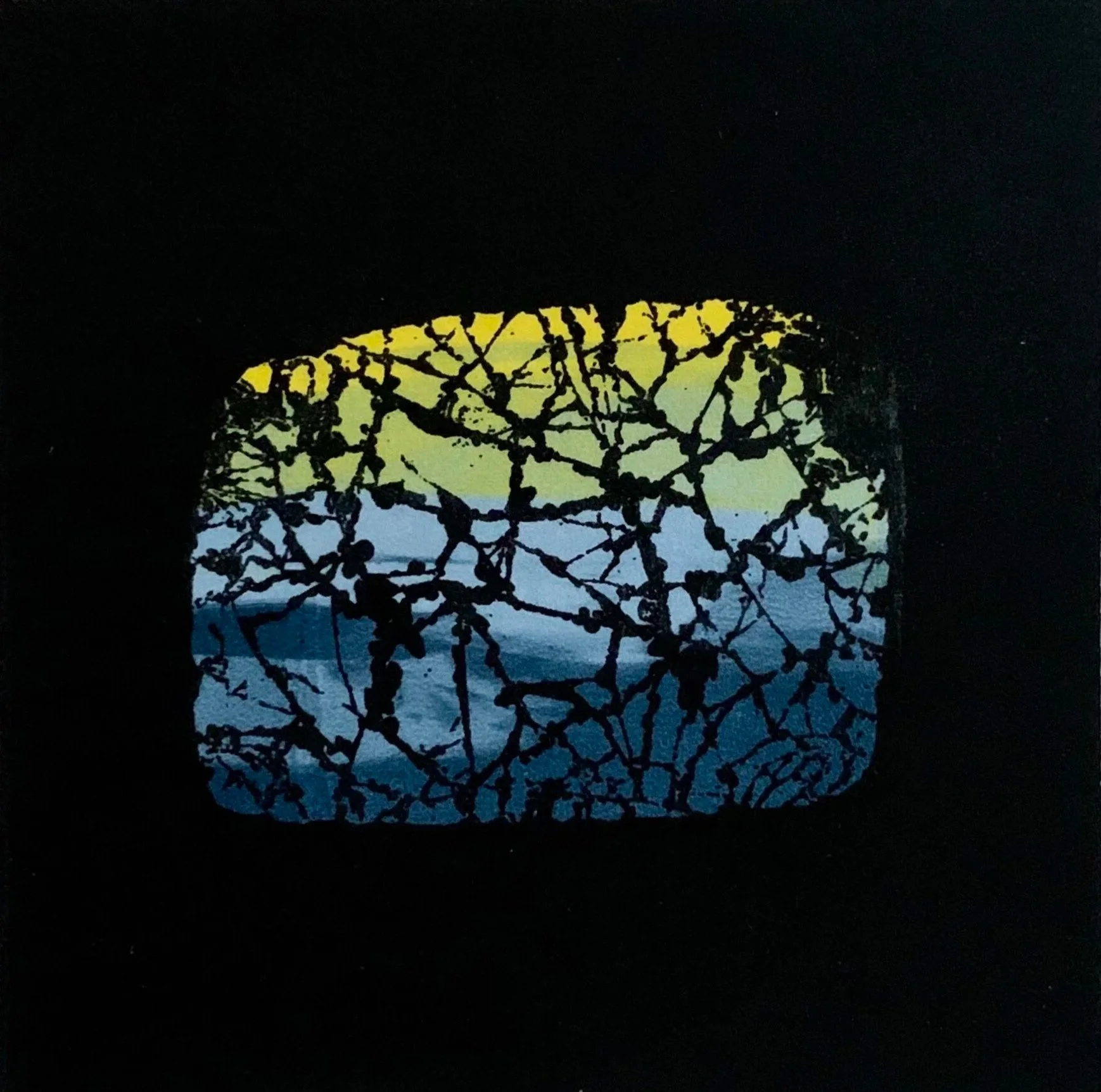 Shattered View (2021)
Screenprint on paper (varied edition, 10/30)
Image: 15 x 15 cm