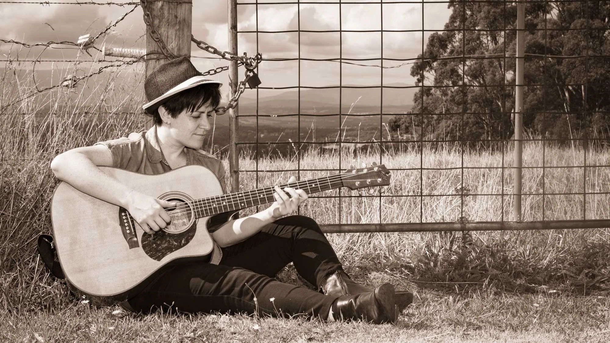 Jenny Biddle by D. Clarke Photography