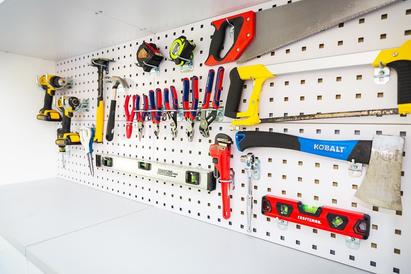 Who knew tool storage could be so satisfying 🛠️💪🏻 

#toolstorage #toolorganization #pegboardperfection