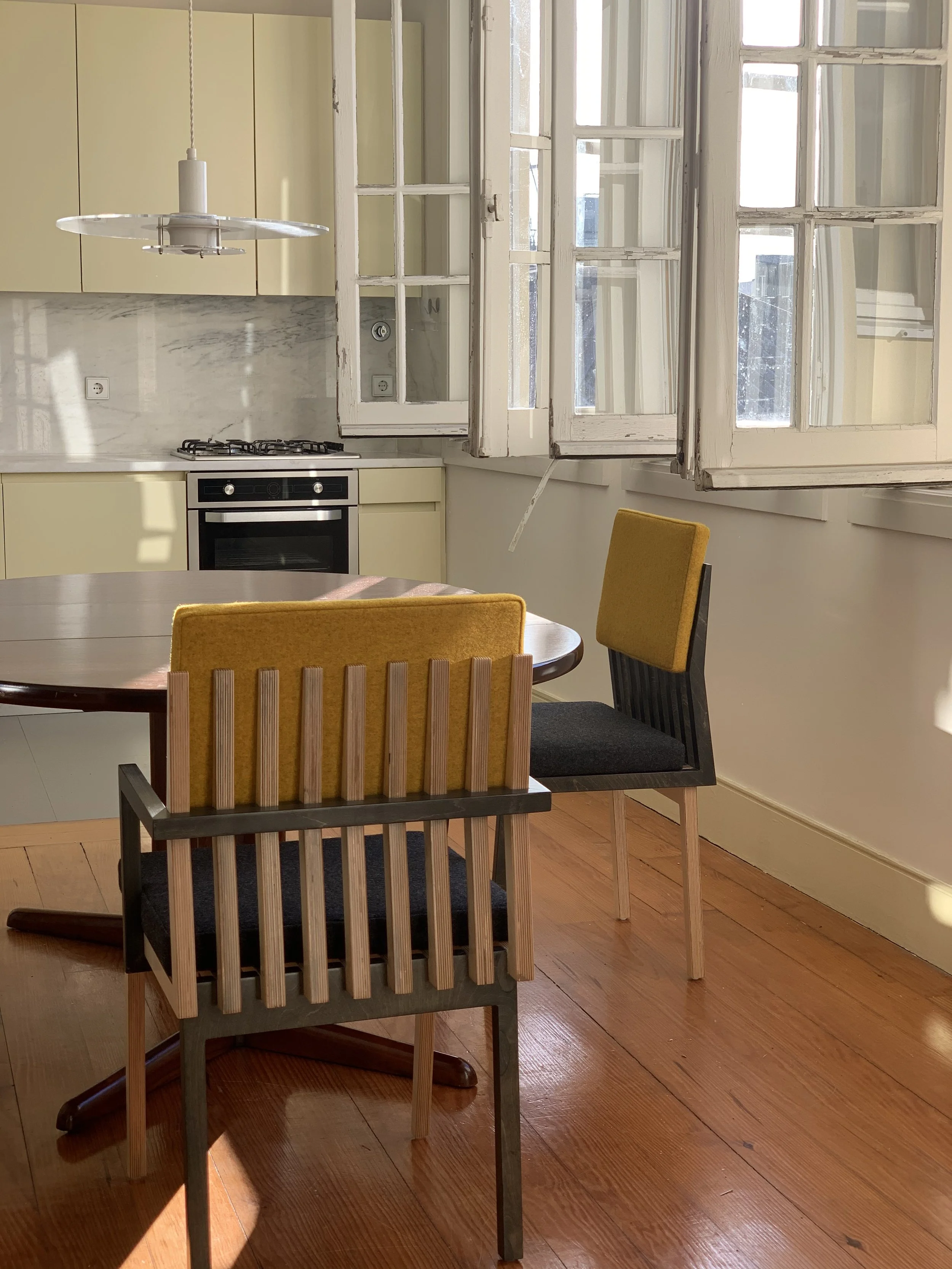 Iaengsel  chair amb 5.jpg