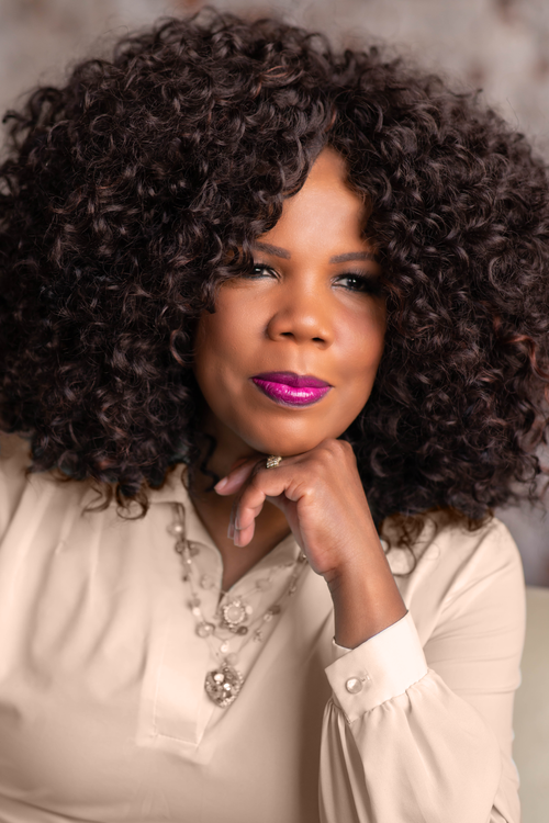 LYNDA RANDLE