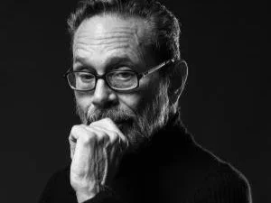 Leo Brouwer Portrait