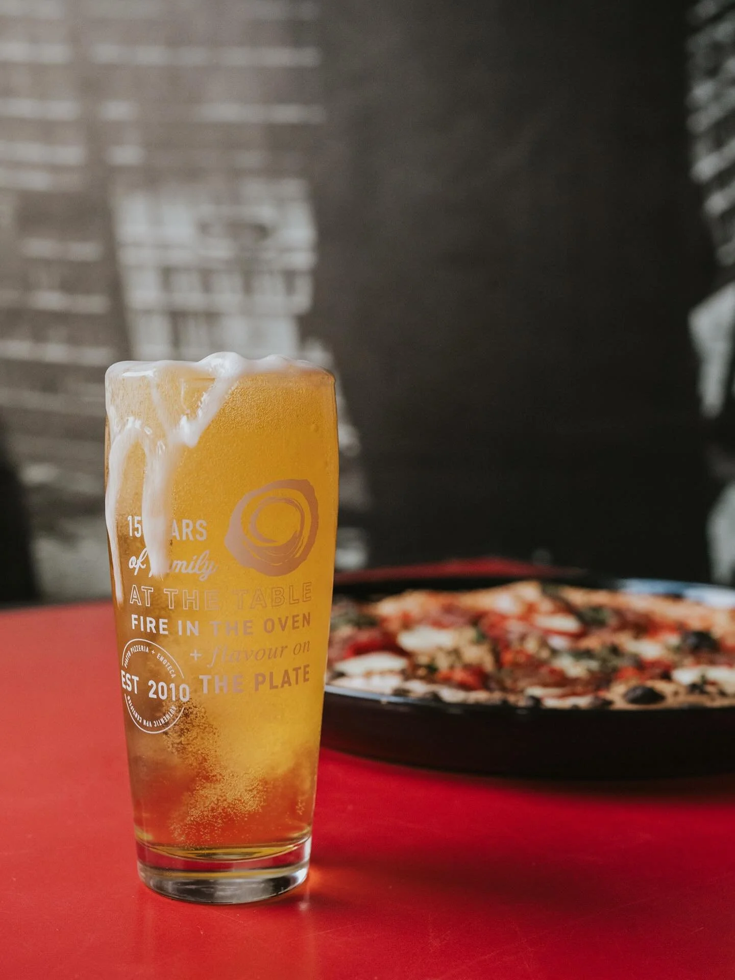 When the beer can&rsquo;t contain the Saturday vibe&hellip; we&rsquo;re ready to pour up the good times. 🍺✨
Happy Hour (or as we call it in our world, aperotivo) starts at 3 - cold pints, good people, and a snack to match. $15 for a drink + snack of