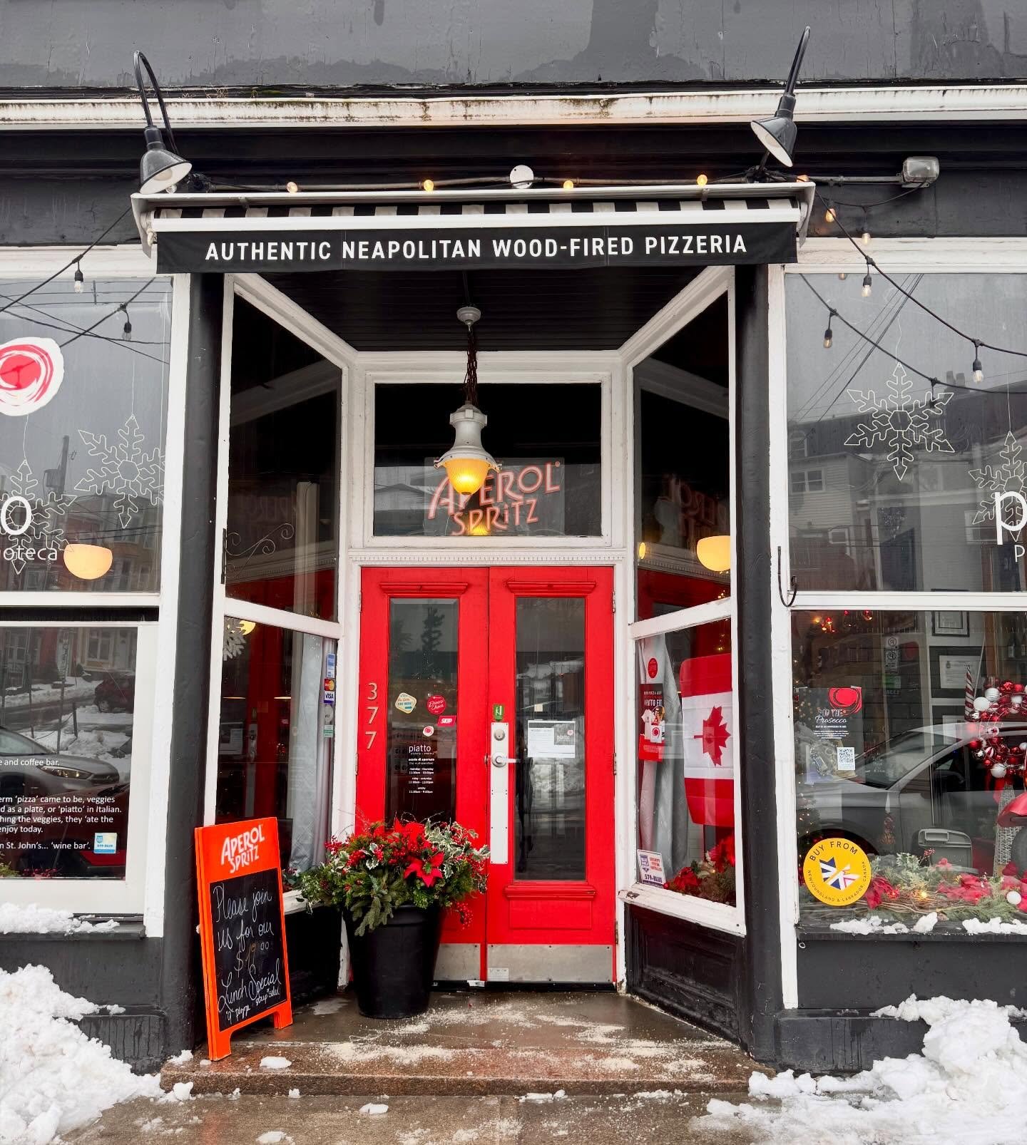 We&rsquo;re shovelled out ❄️
The fire&rsquo;s roaring 🔥
And there&rsquo;s no turkey on the menu 😉

Skip the leftovers and come warm up with us 🍕🍷

We are open!