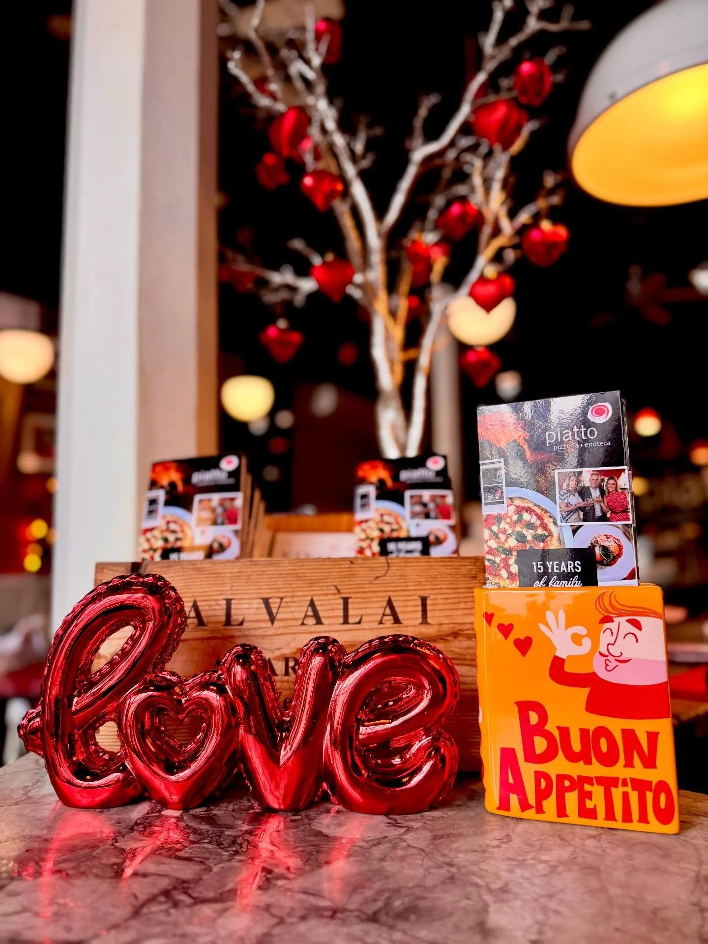 We&rsquo;re feeling the love - for pizza, for Fridays, and for cozy nights at Piatto. ❤️🍕

Join us this weekend&hellip;Your Piatto favourites are waiting!