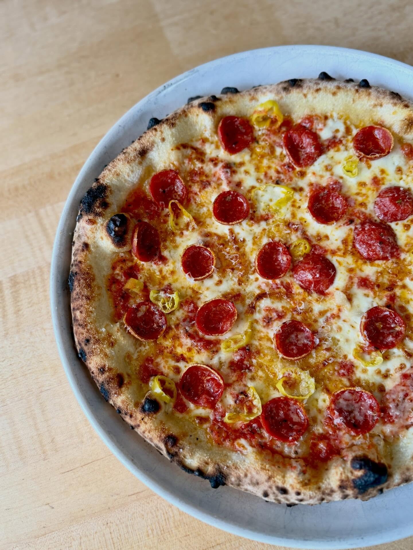 This month has been giving big burger energy - and we are here for it! 🍔🔥
But we&rsquo;re giving them a little break from the main feed and letting pizza have a little moment again. 🤣🍕

This week&rsquo;s feature: The 313
Our take on a Detroit-sty