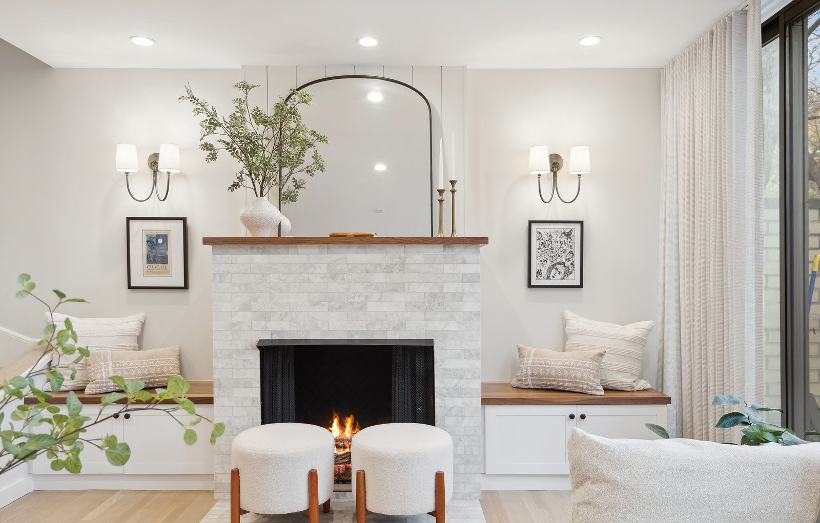 14_829SLoomis_10007_LivingRoom_Large.jpg