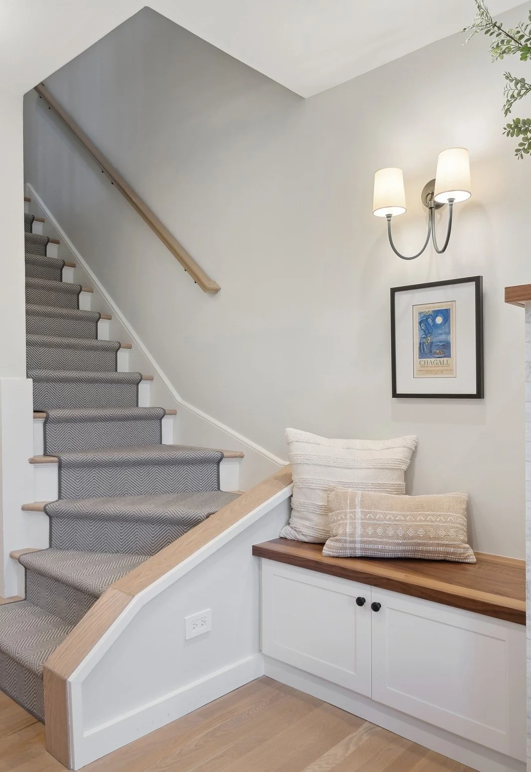 30_829SLoomis_68_Staircase_Large.jpg
