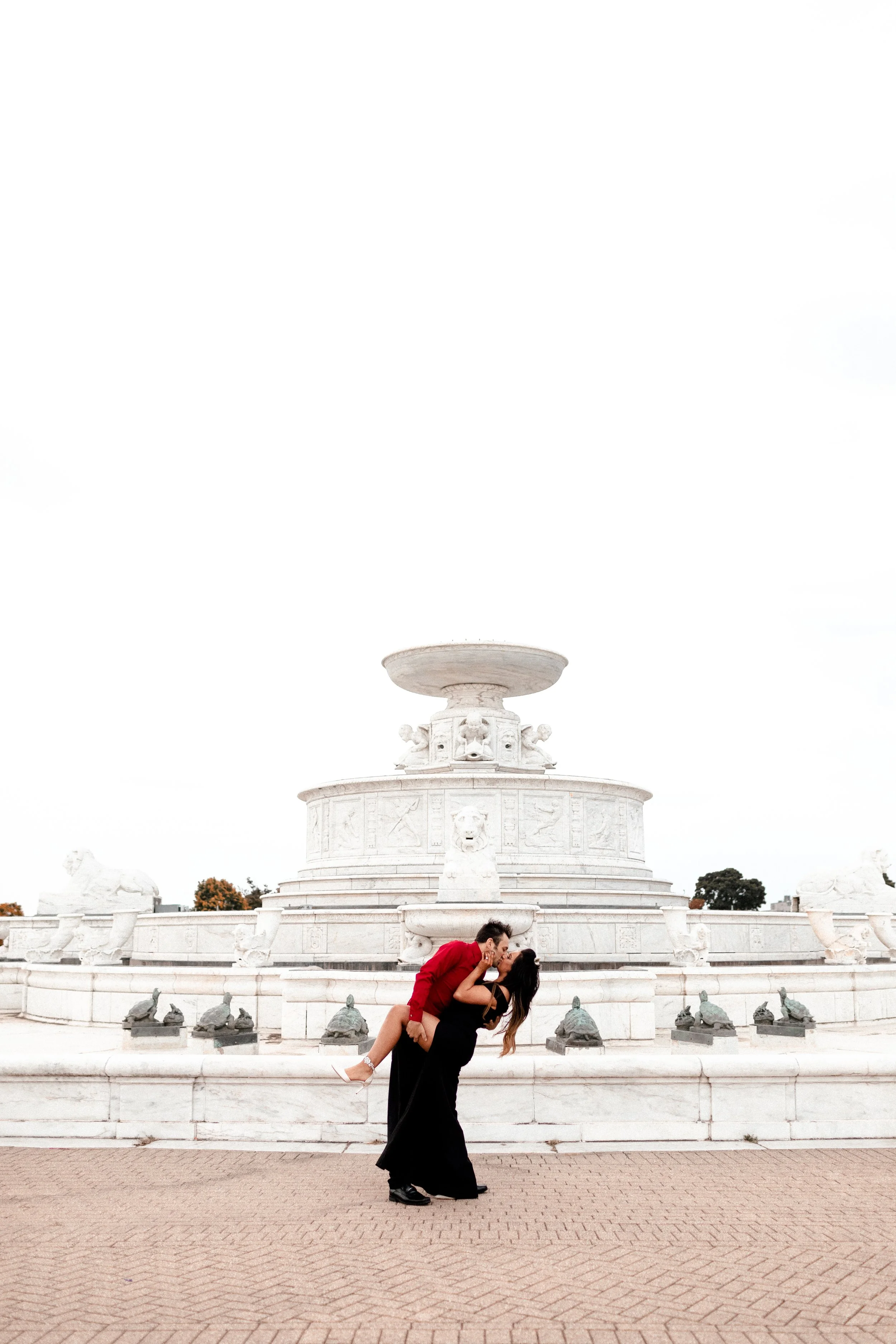Jared+Veronica Couple’s Session, James Scott Memorial Fountain, Michigan