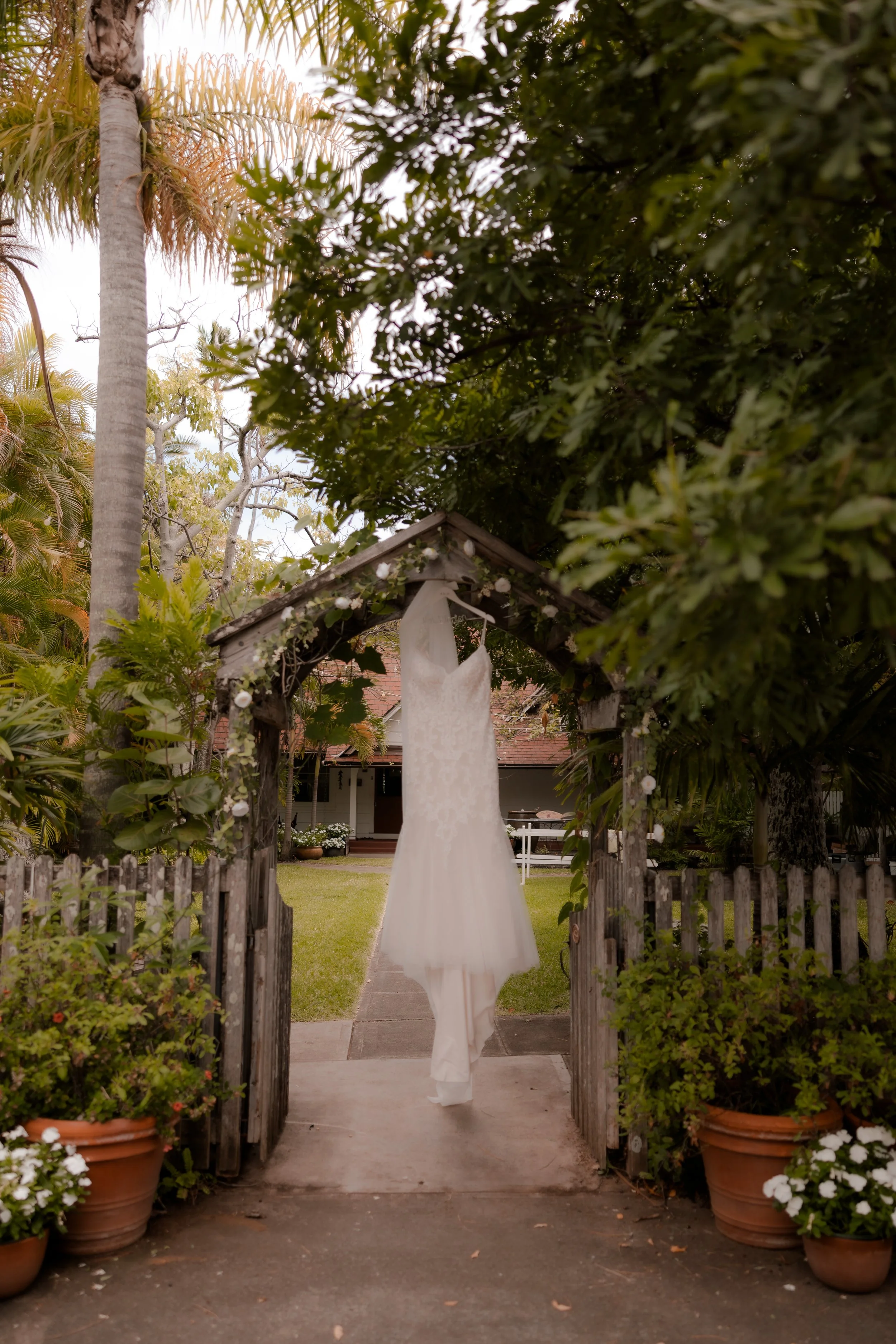 hawaii-wedding-bayer-estate-oahu-1.jpg