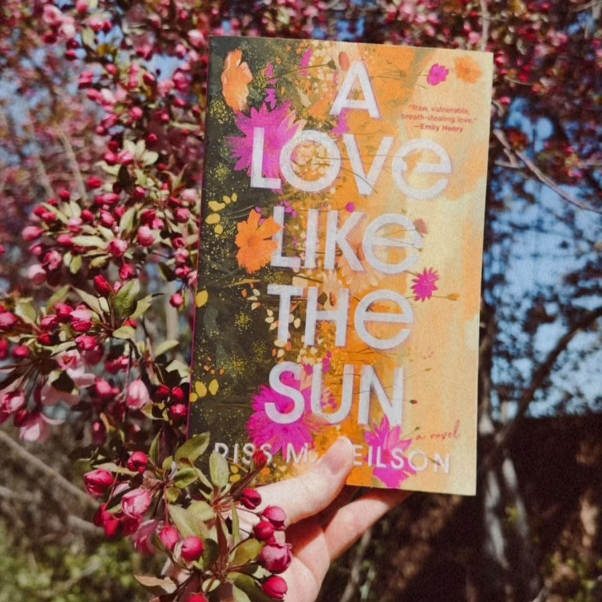 Book Review: Love Like the Sun by Riss M. Neilson