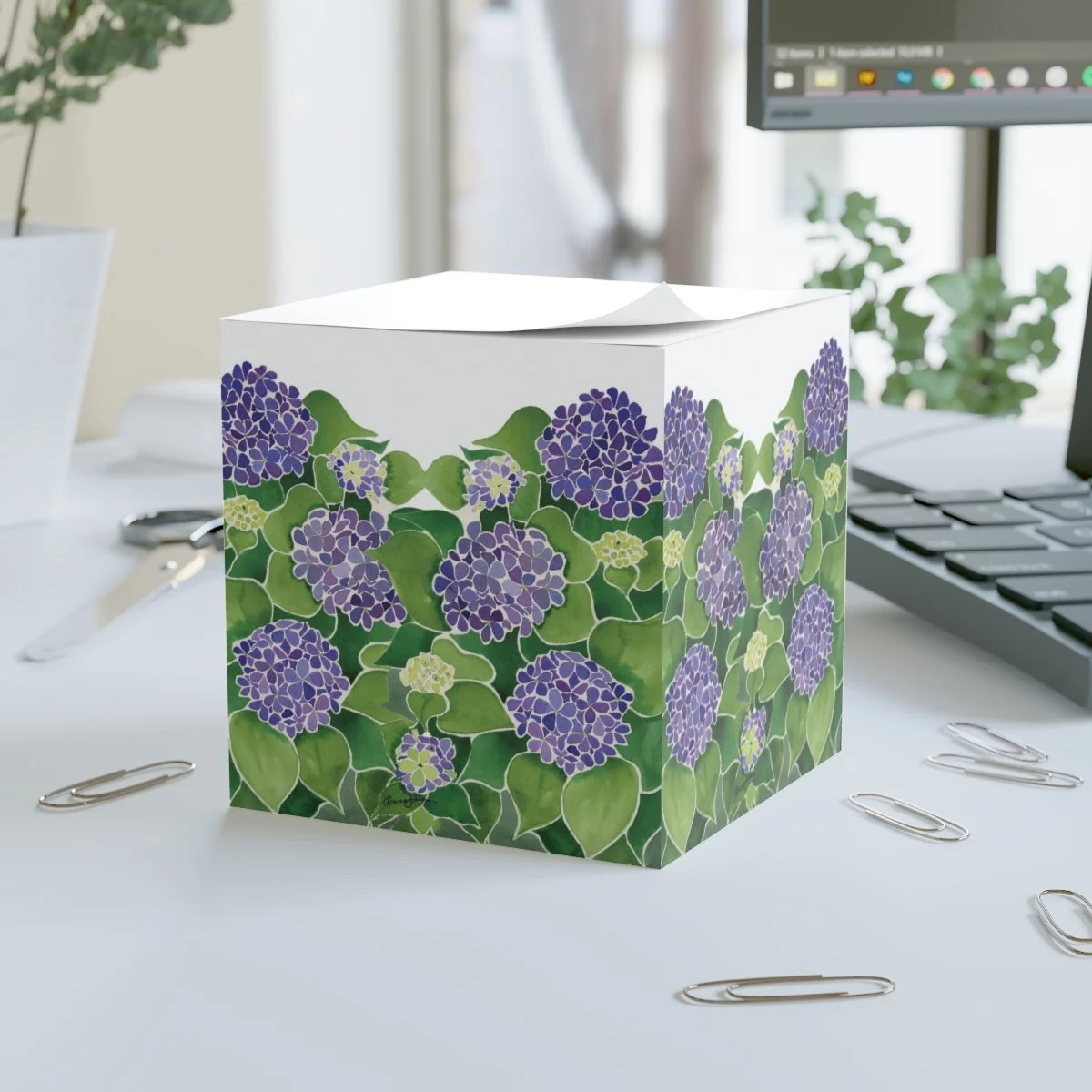 Hydrangnea Note cube.jpg