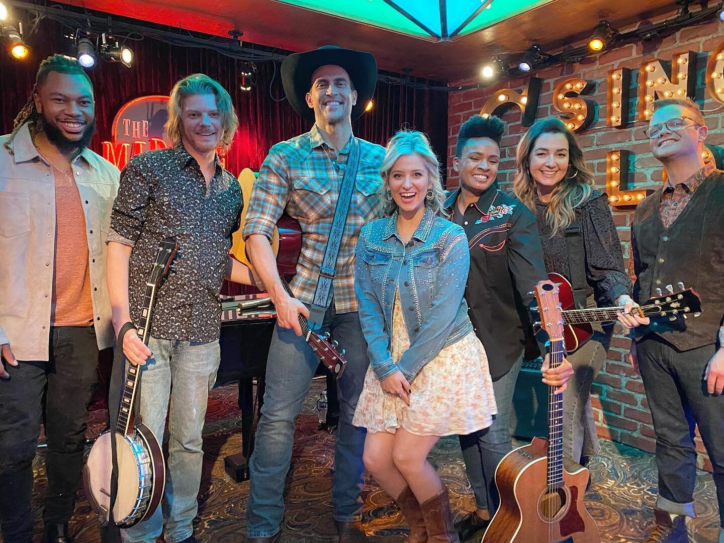 Made my sitcom debut last week 😆 on @callmekatfox &ldquo;playing&rdquo; banjo with a fun band led by @mrcheyennejackson @margiemays. Everyone on set was very cool and the band is back together for the season finale tonight!
