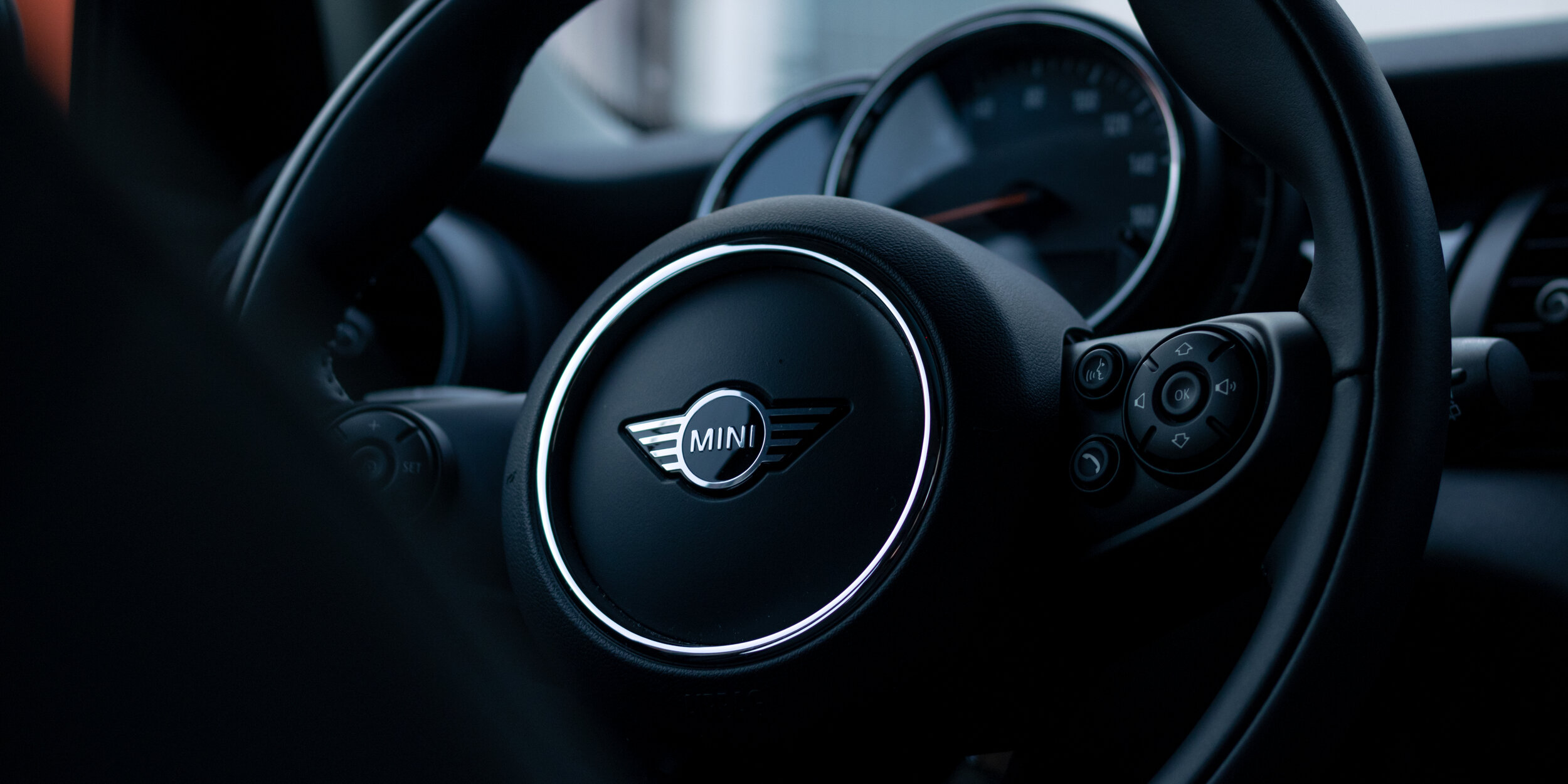 solaris_orange_mini_cooper_Hard_top_4_door-2.jpg