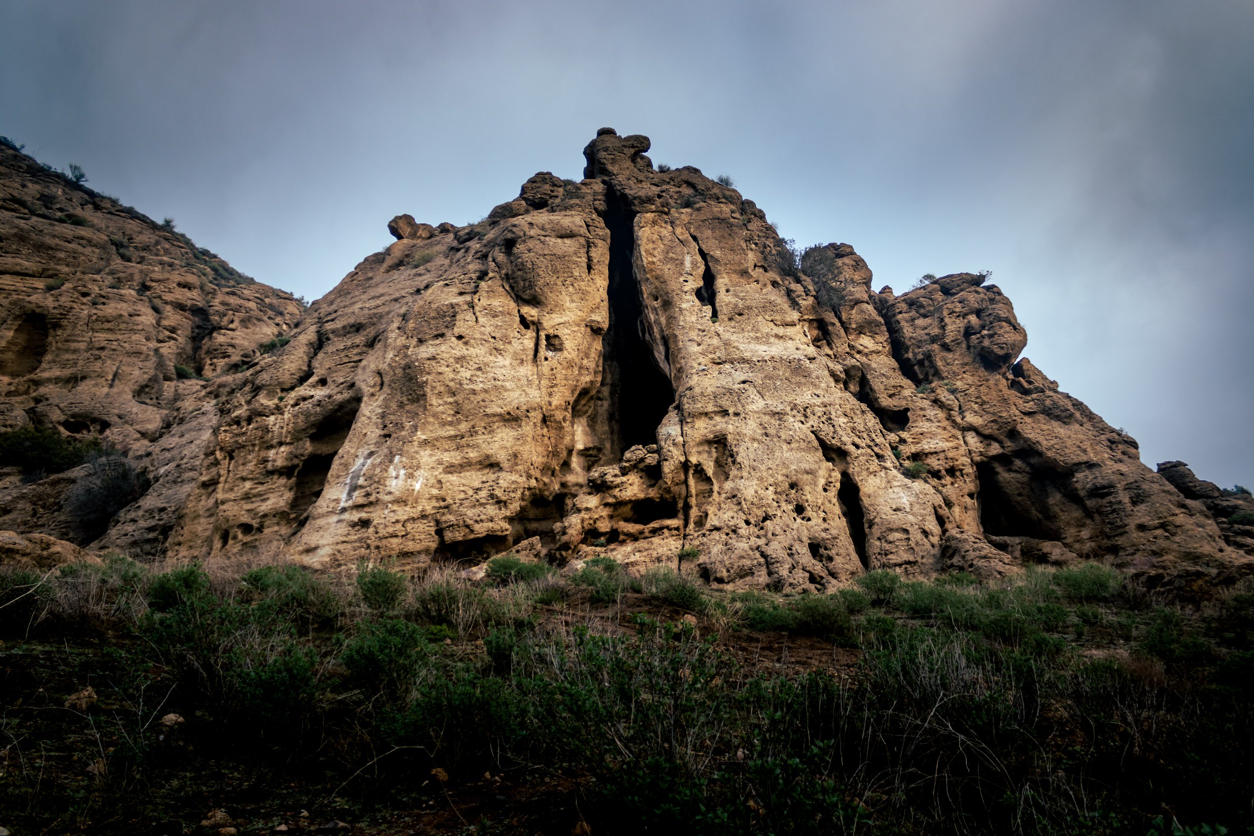 DAWN_HIKE_CAVE_MUNITS-4.jpg