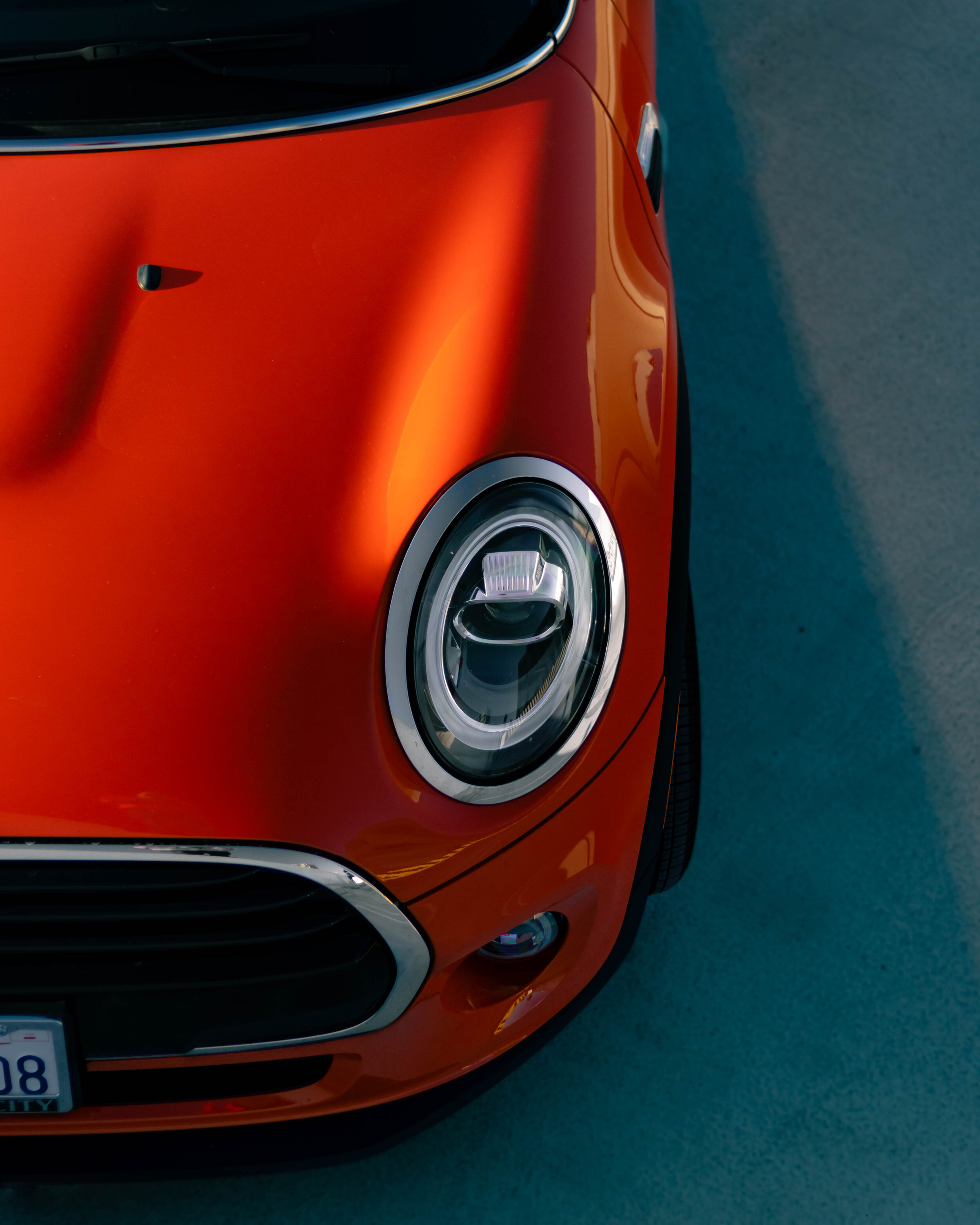 Look_down_Right_Side_Mini.jpg